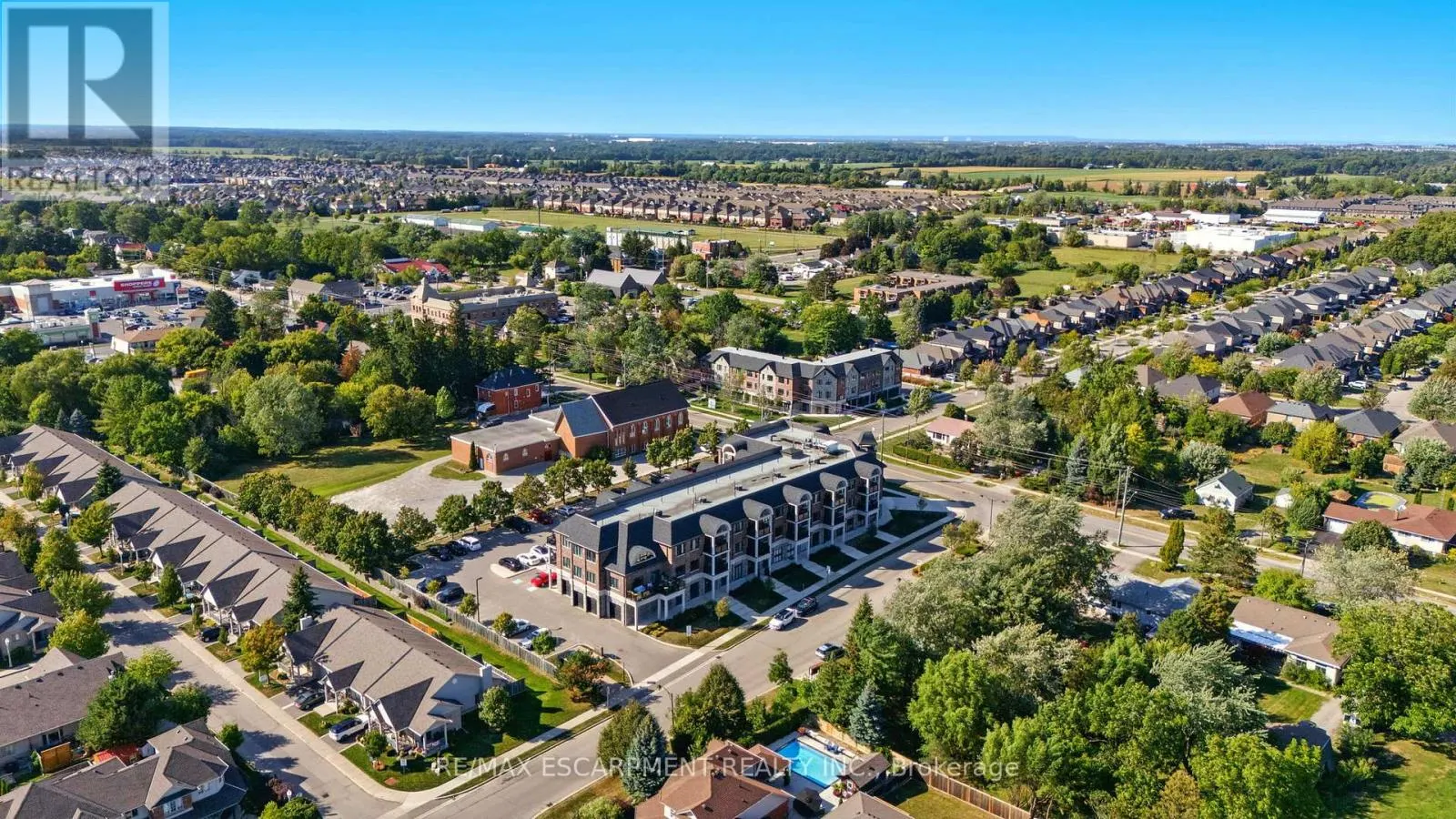 211 - 2605 BINBROOK ROAD