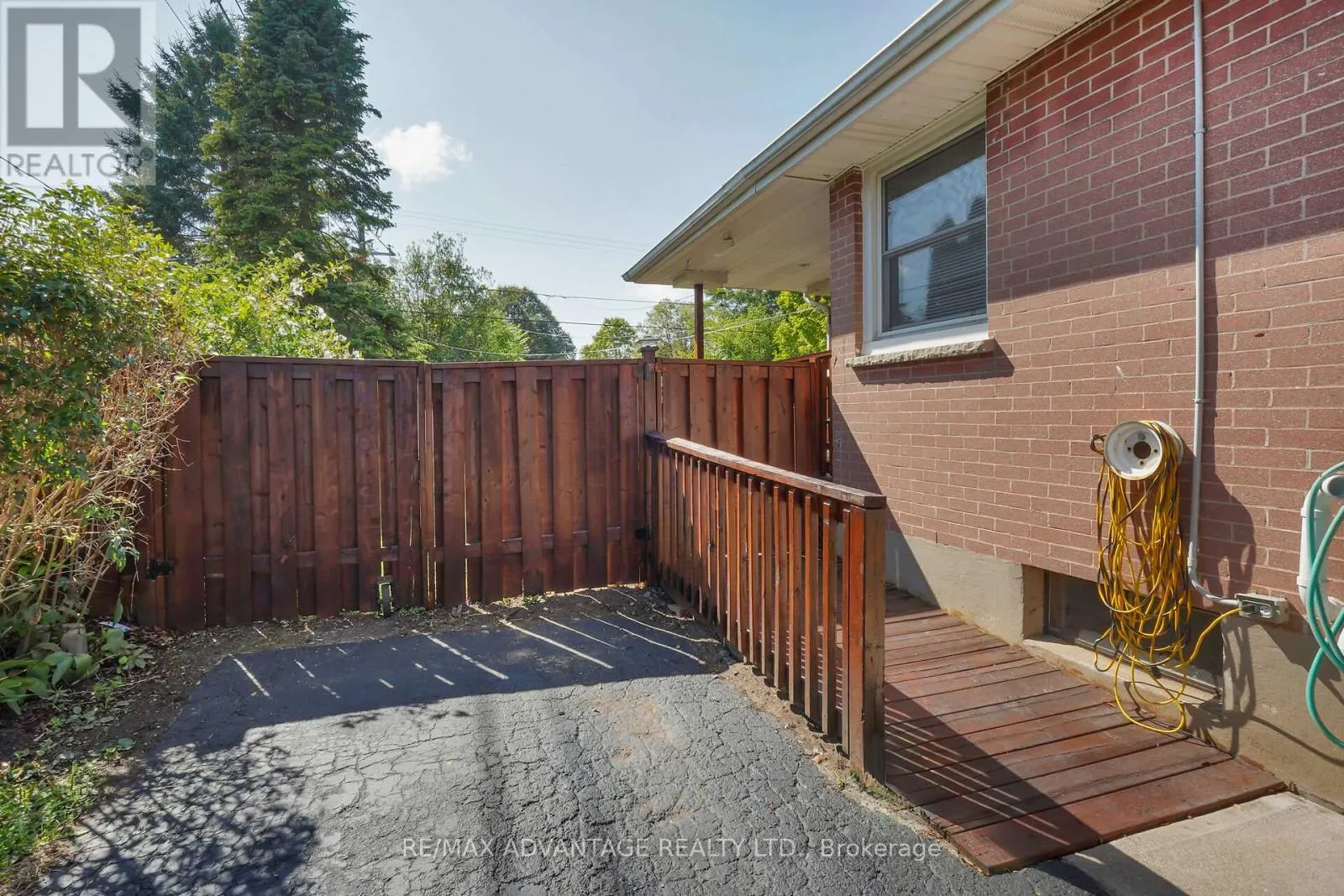 29 LANGTON ROAD