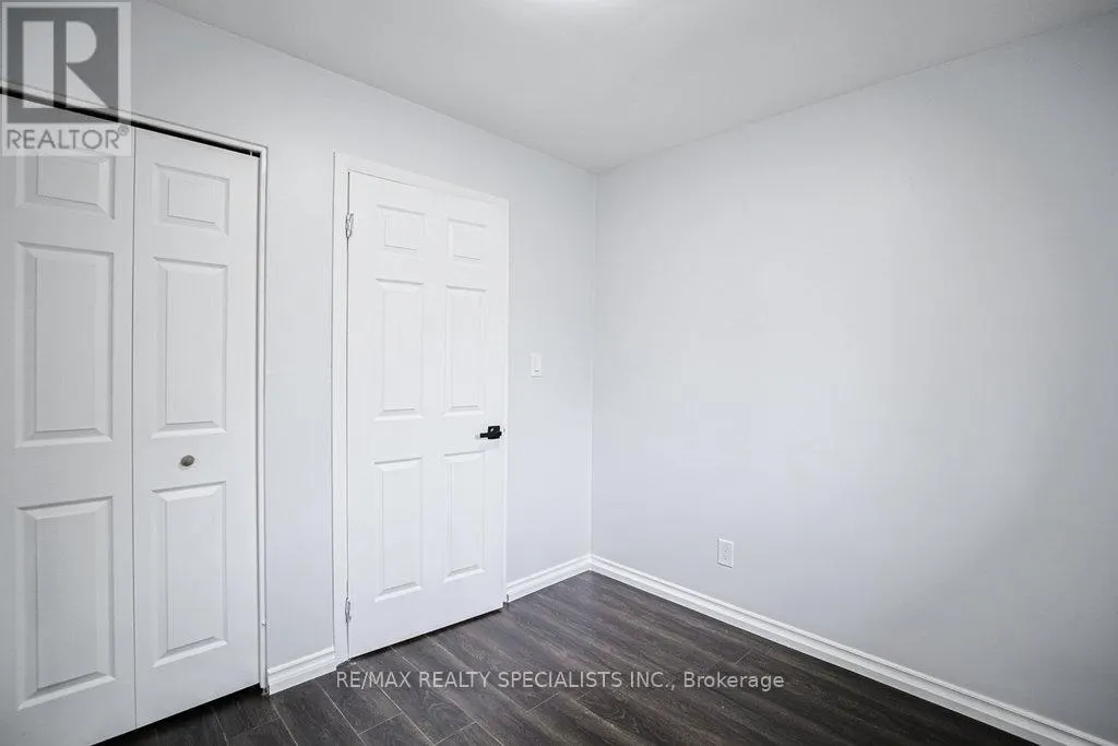 215A PARIS ROAD