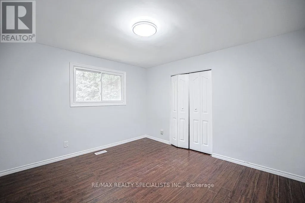 215A PARIS ROAD