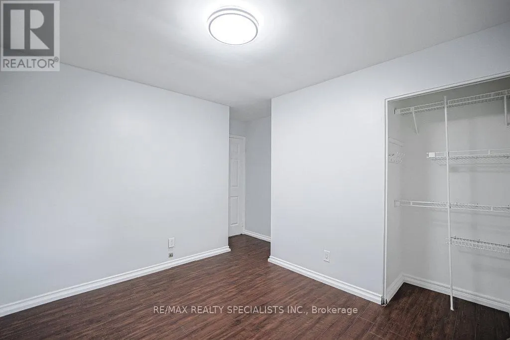 215A PARIS ROAD