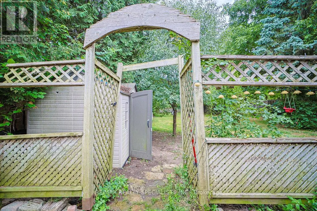 215A PARIS ROAD