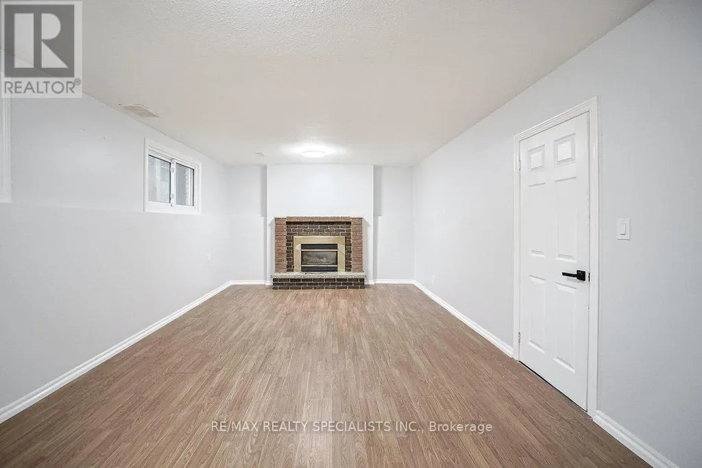215A PARIS ROAD