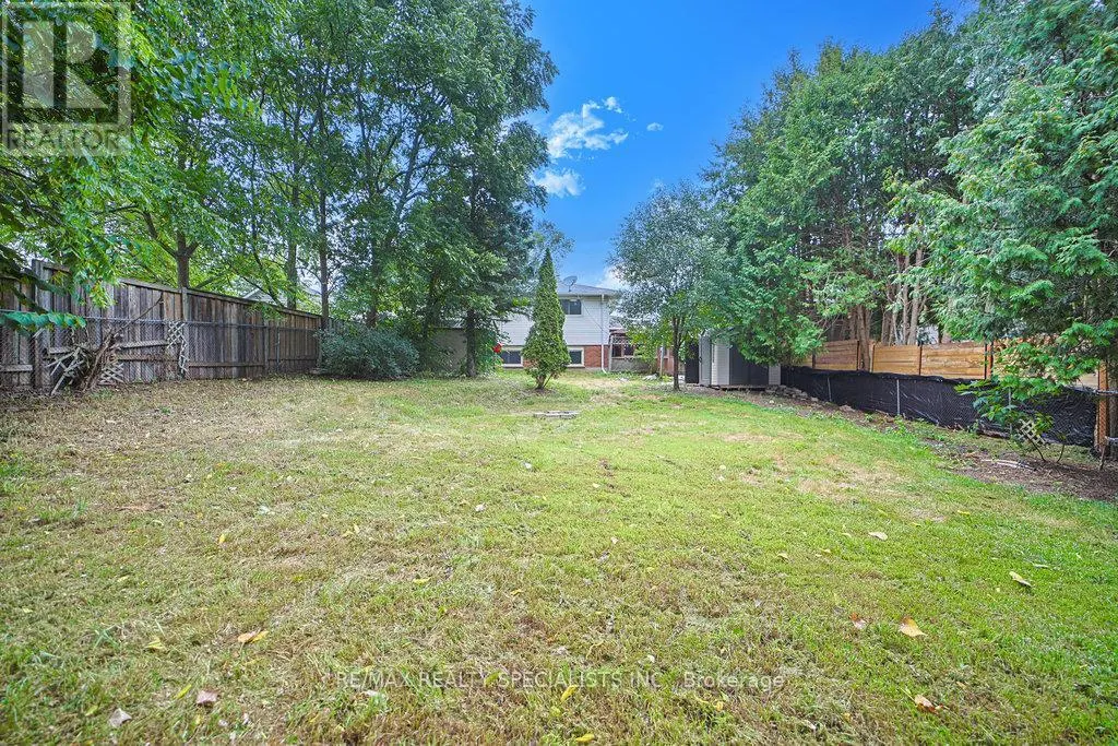 215A PARIS ROAD