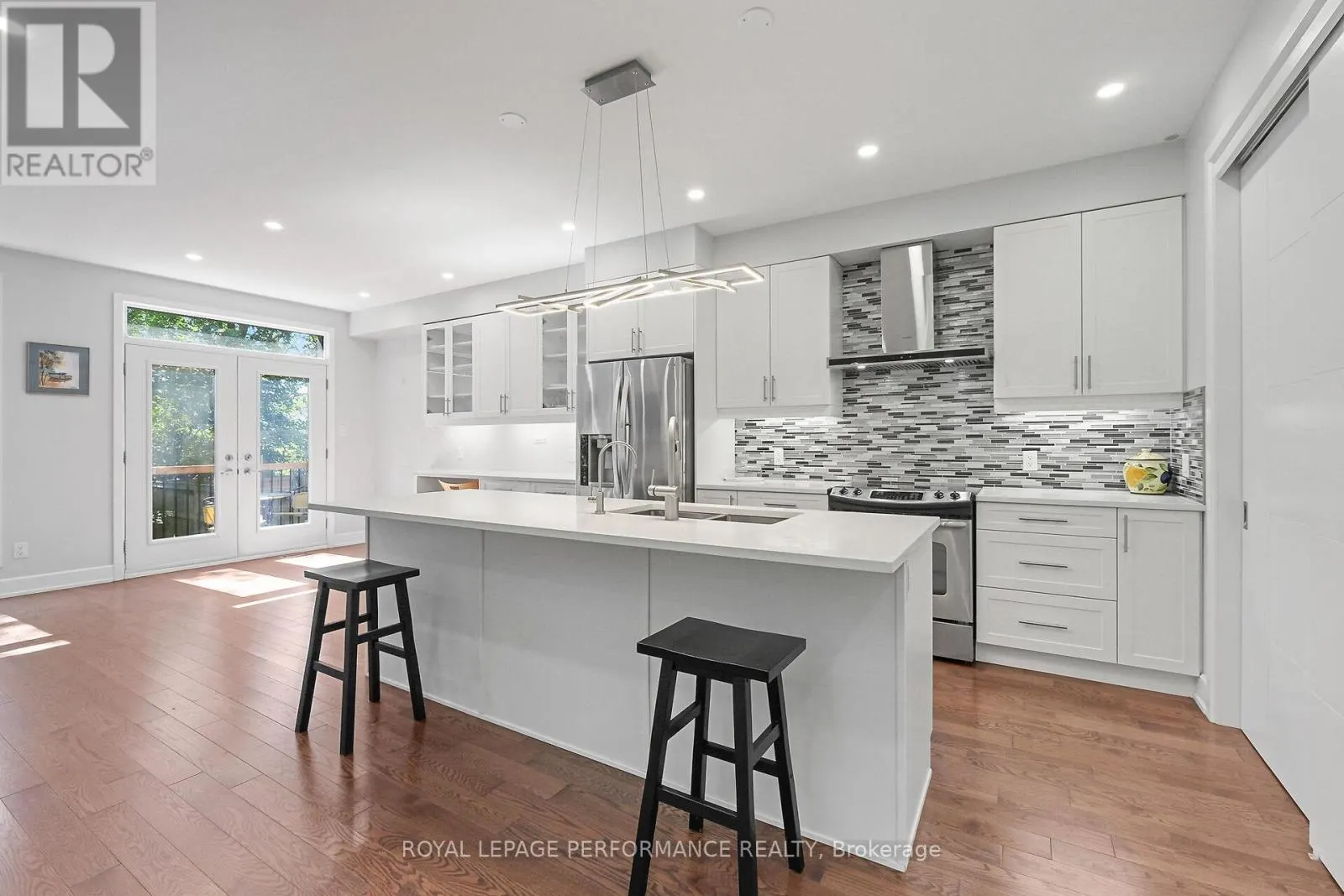 38 SUNNYMEDE AVENUE
