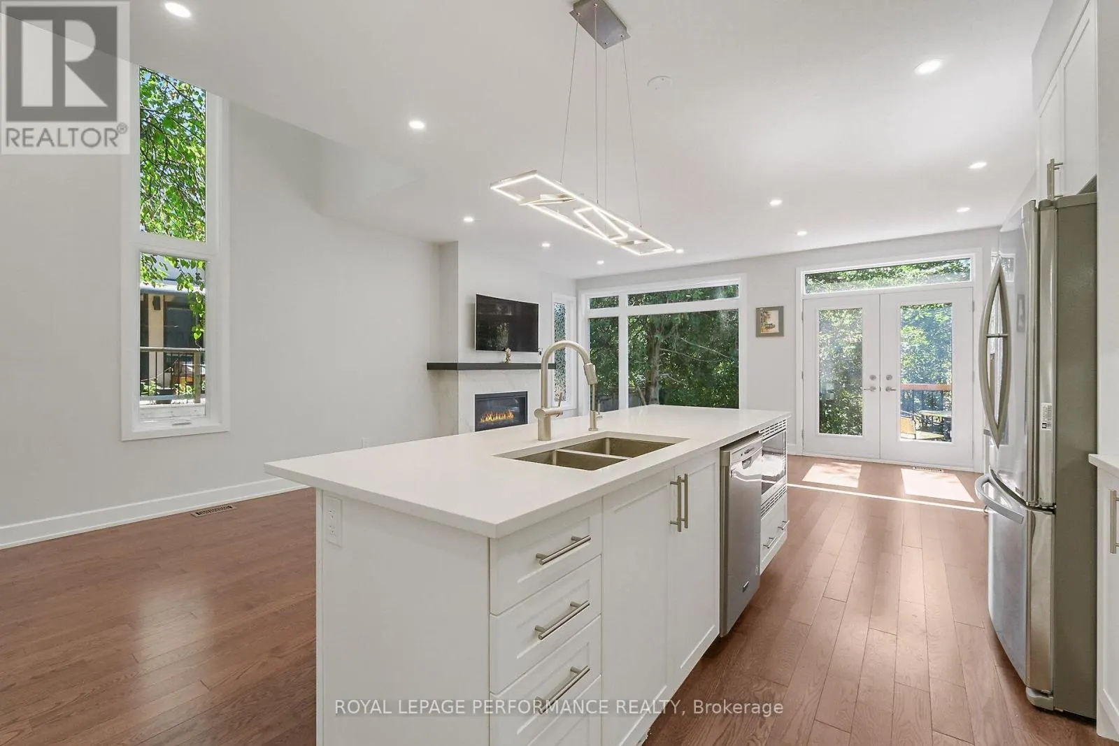 38 SUNNYMEDE AVENUE