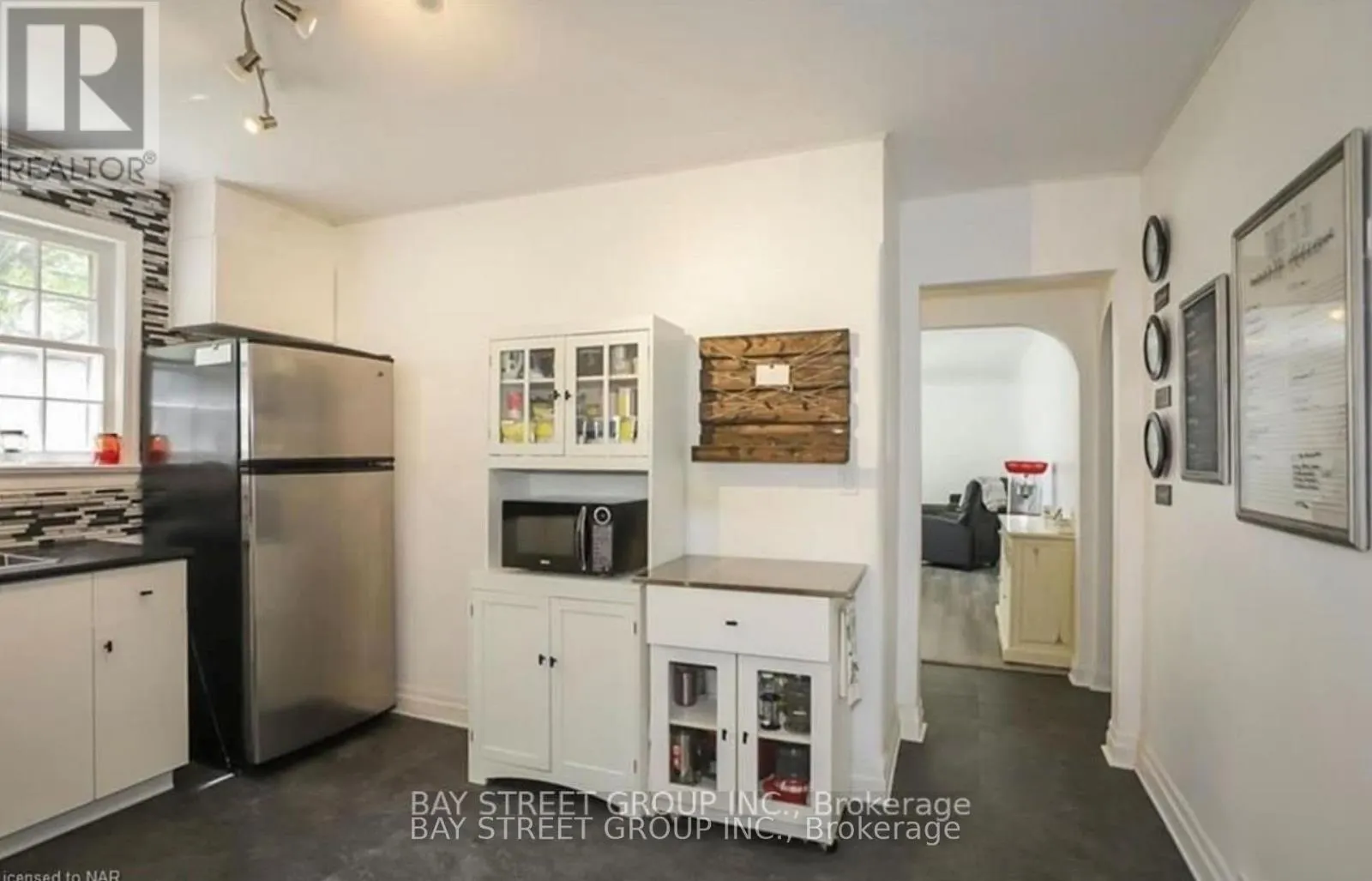 6565 STAMFORD GREEN DRIVE