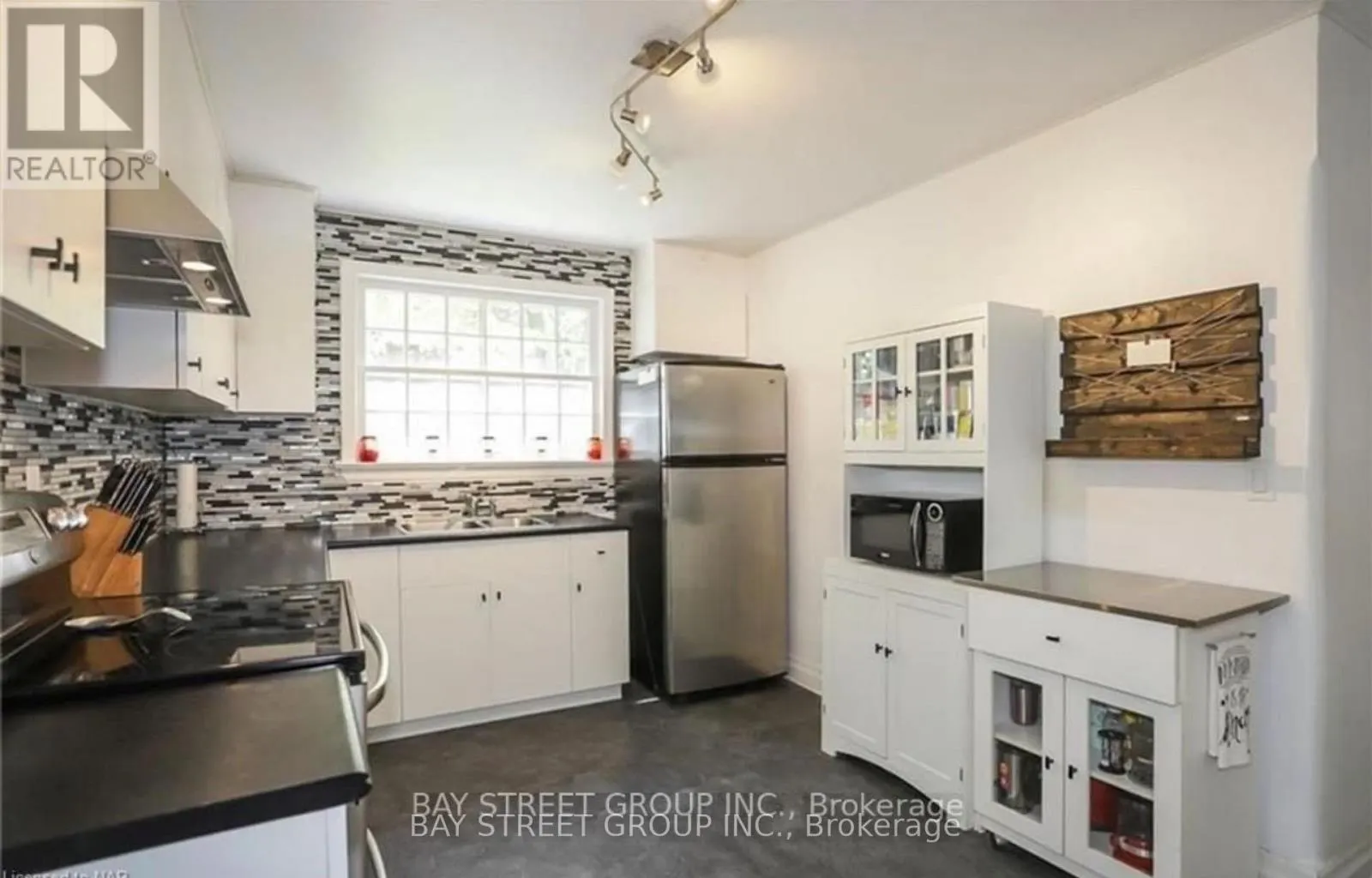 6565 STAMFORD GREEN DRIVE