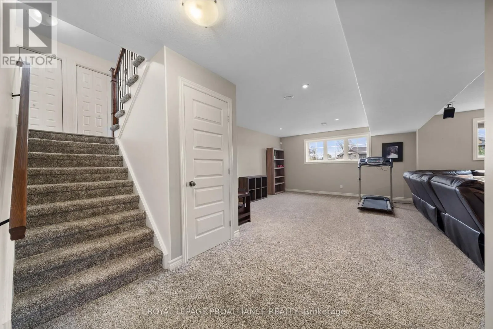 118 GENTLEBREEZE DRIVE