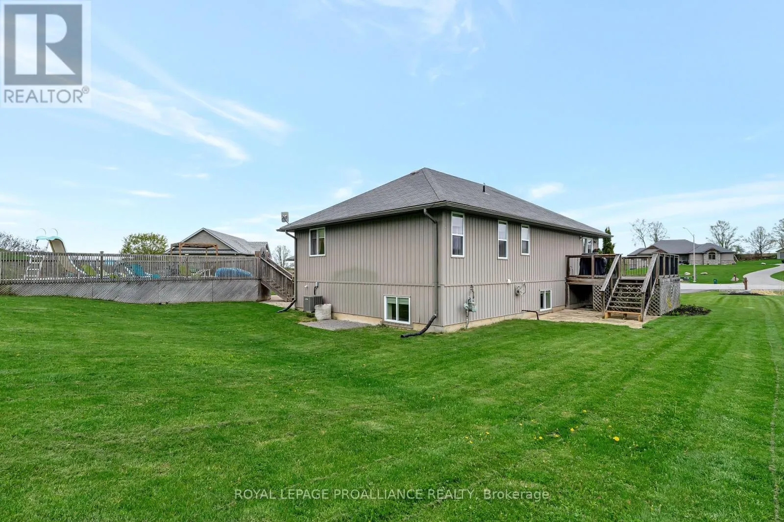 118 GENTLEBREEZE DRIVE