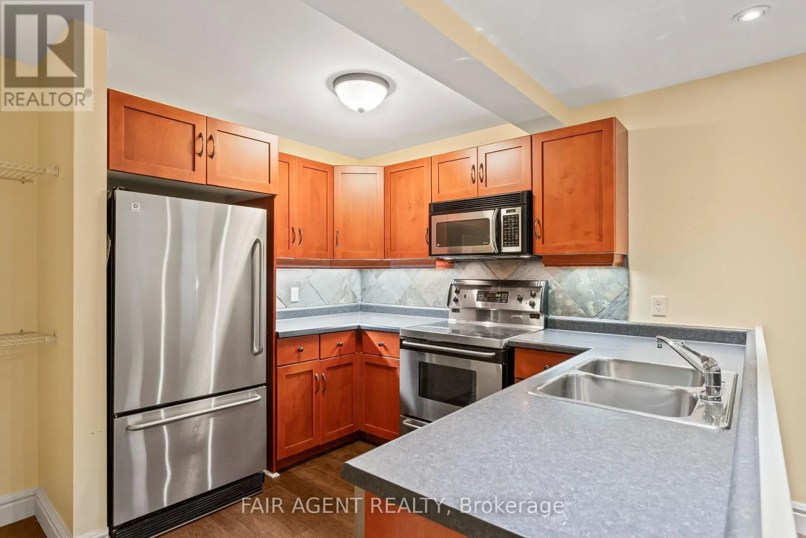 26 DALY AVENUE