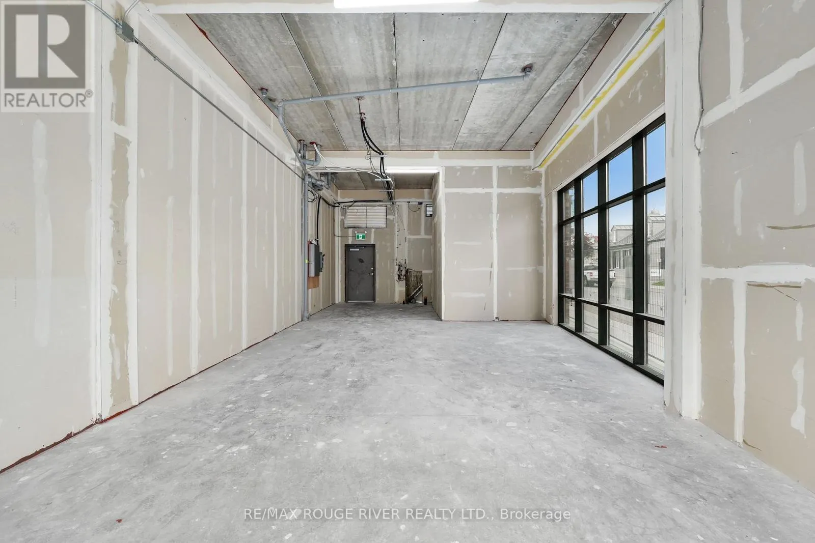 104-110 - 185 DIVISION STREET, #104-110