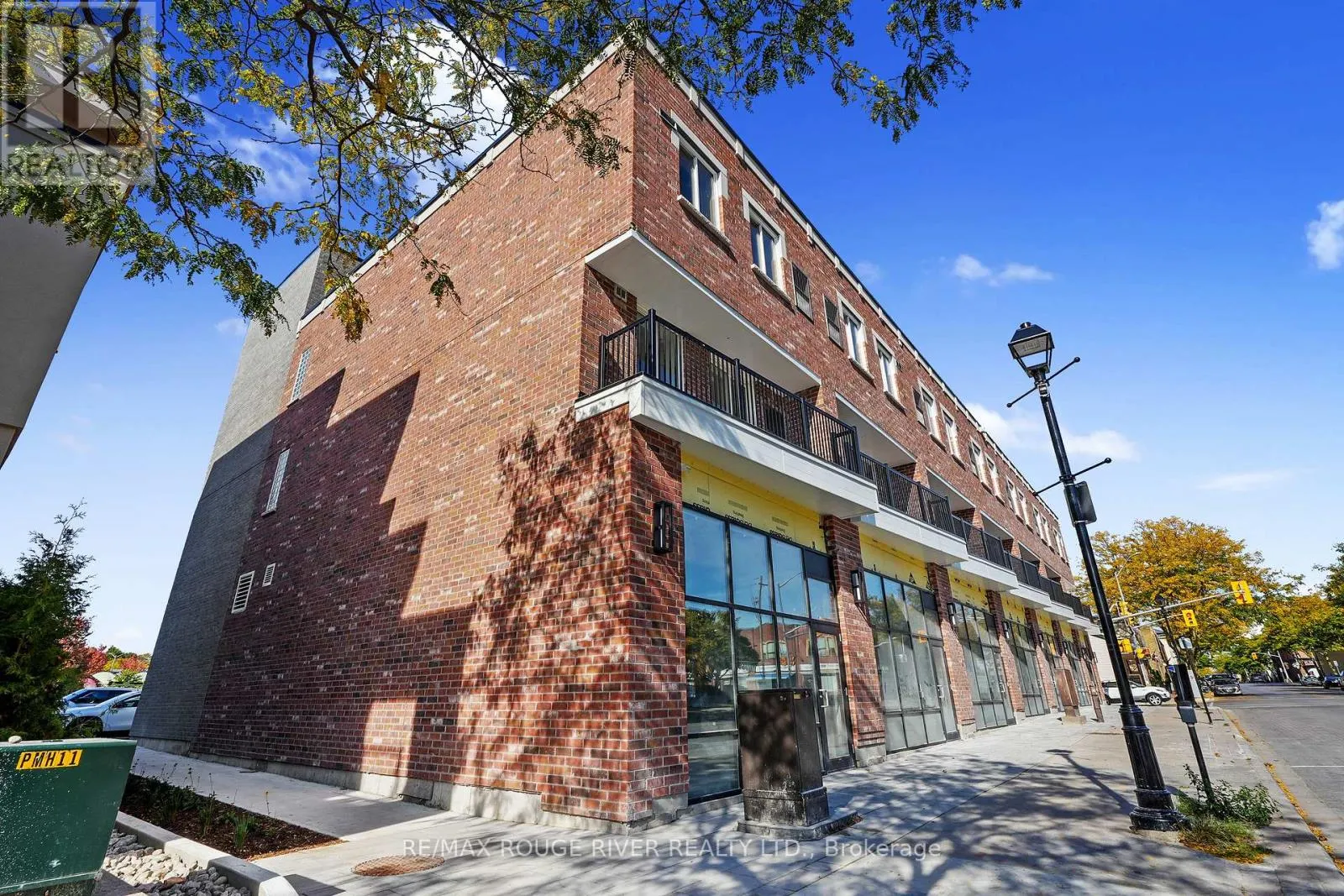 104-110 - 185 DIVISION STREET, #104-110