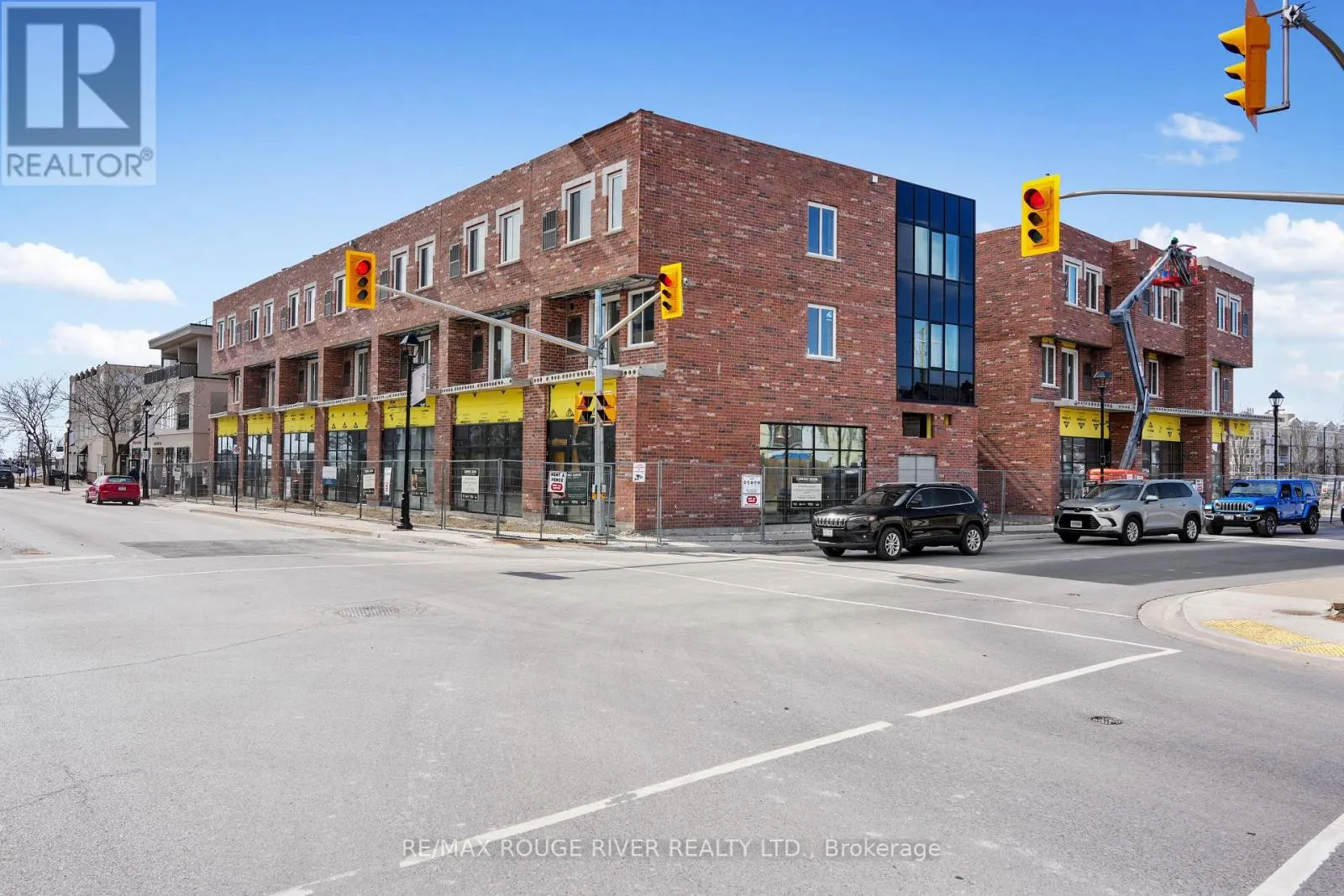 104-110 - 185 DIVISION STREET, #104-110