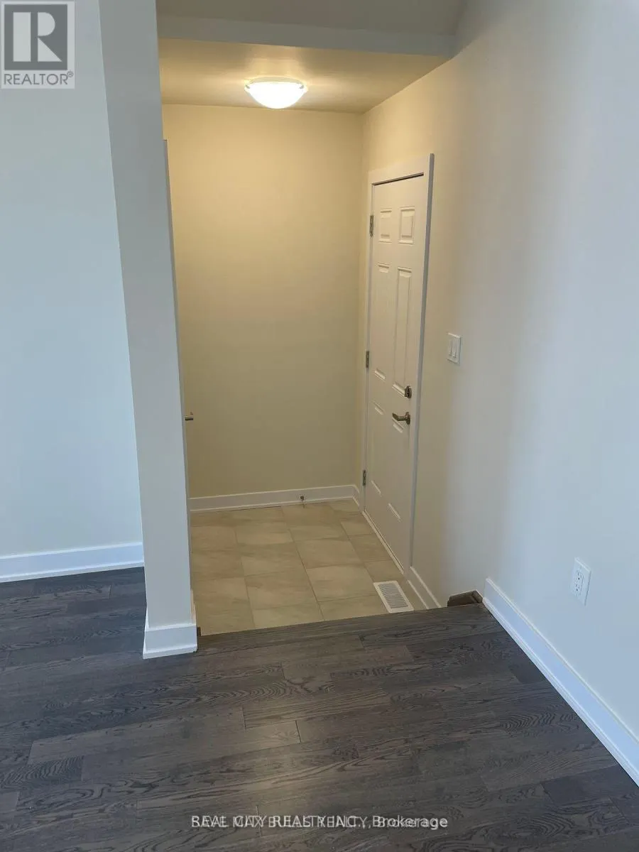 15 RUDDER ROAD
