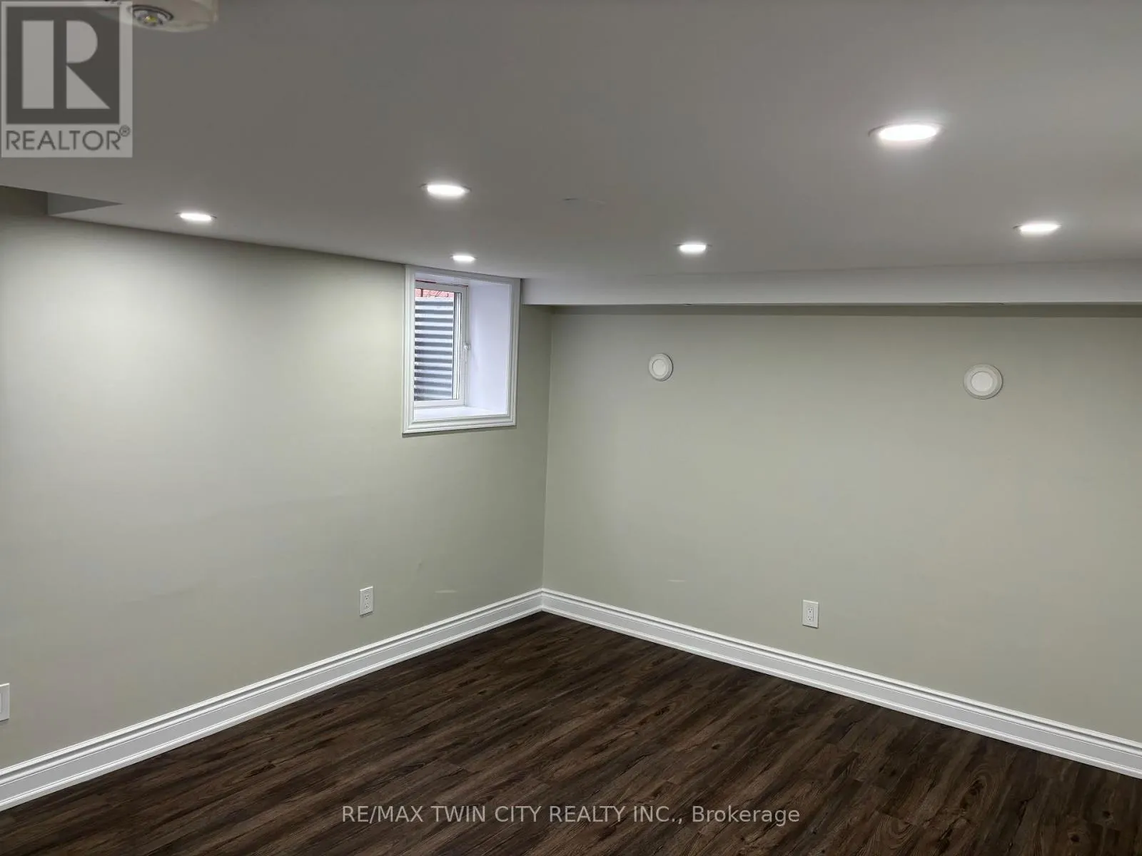 3 WESTVIEW CRESCENT