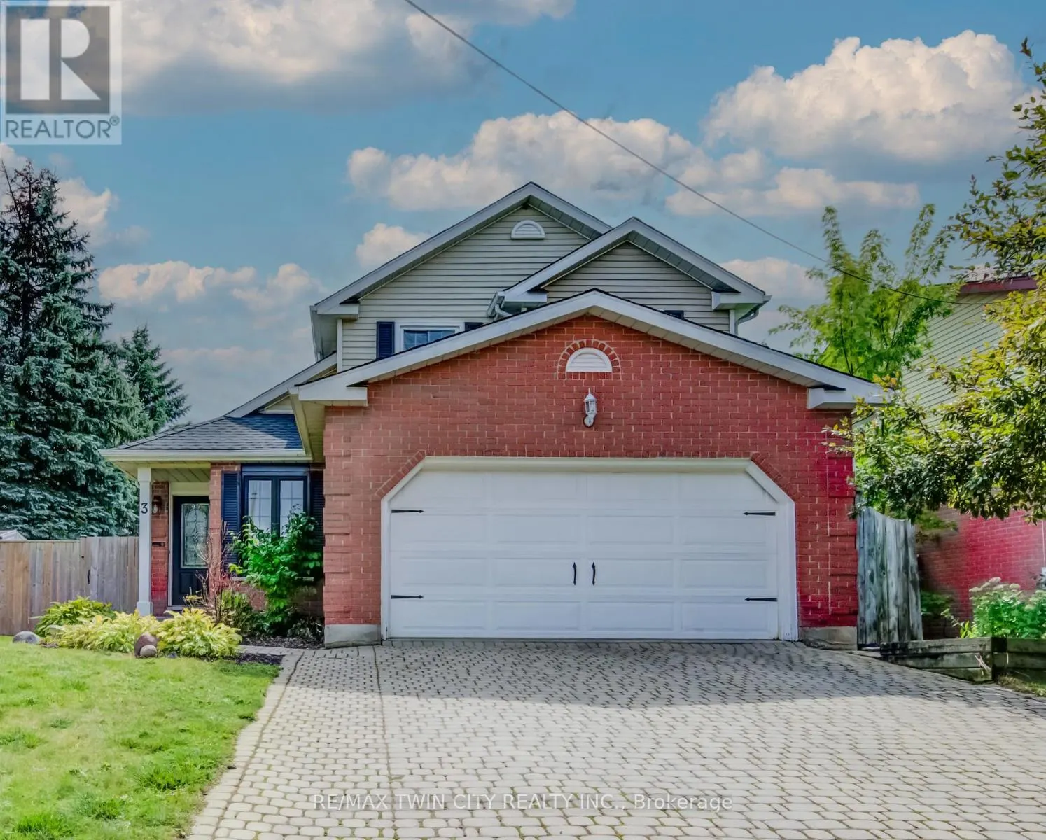 3 WESTVIEW CRESCENT