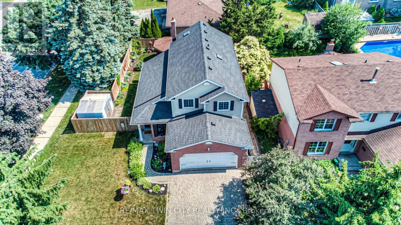 3 WESTVIEW CRESCENT