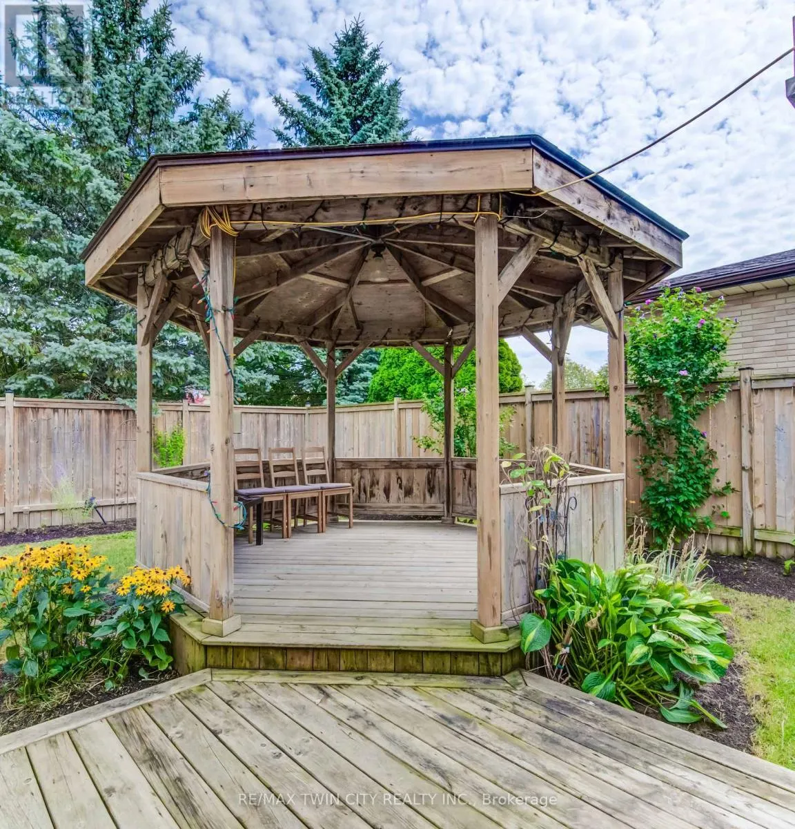 3 WESTVIEW CRESCENT
