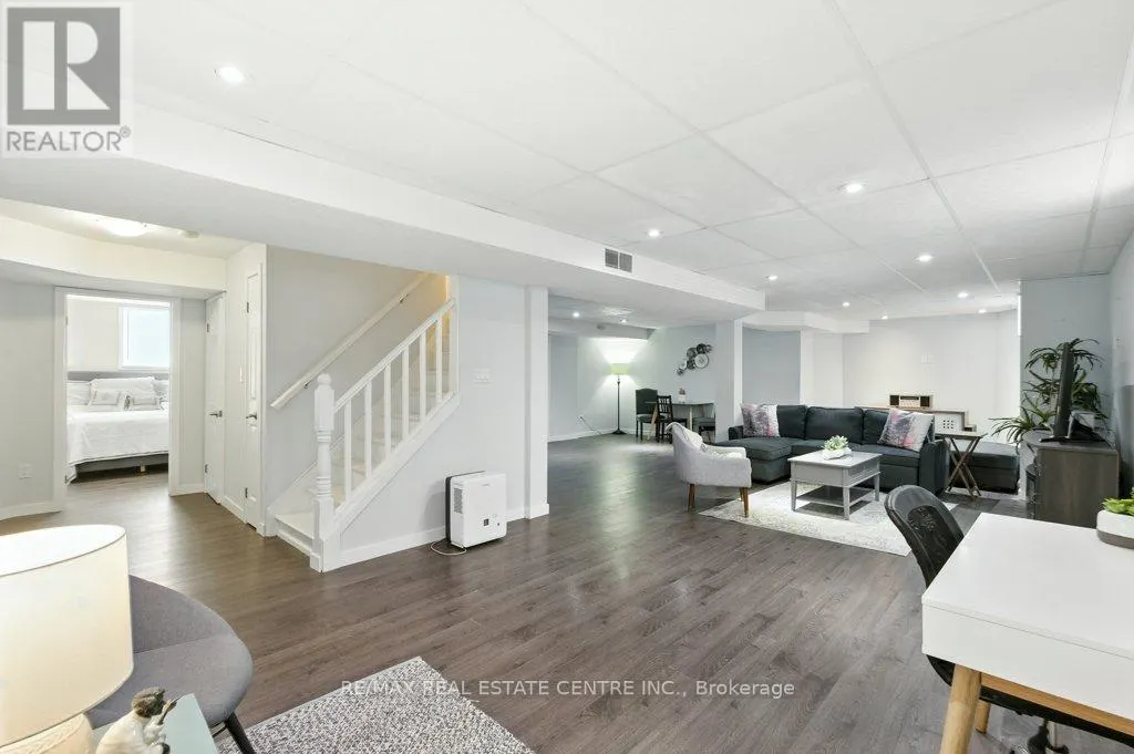 120 SPENCER DRIVE