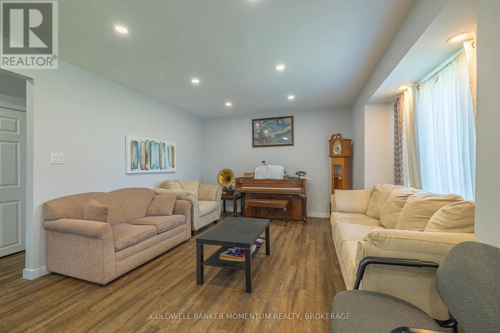 5412 HOUCK DRIVE
