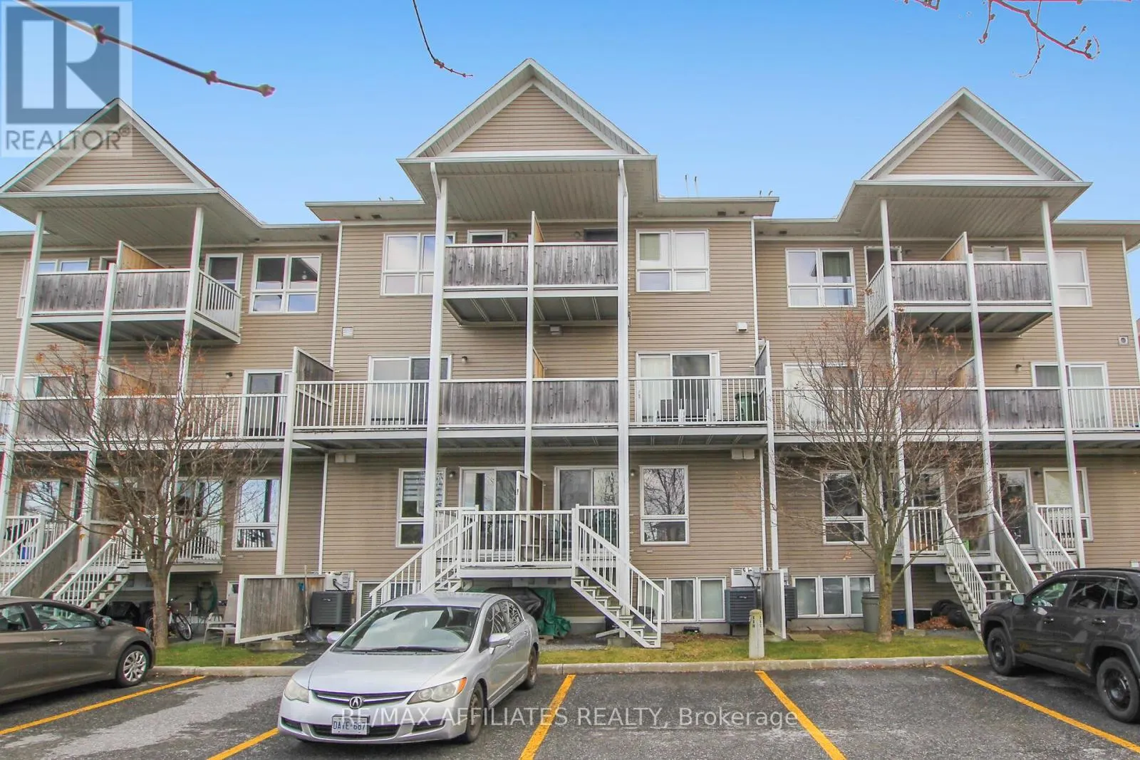 393 CHAPMAN MILLS DRIVE
