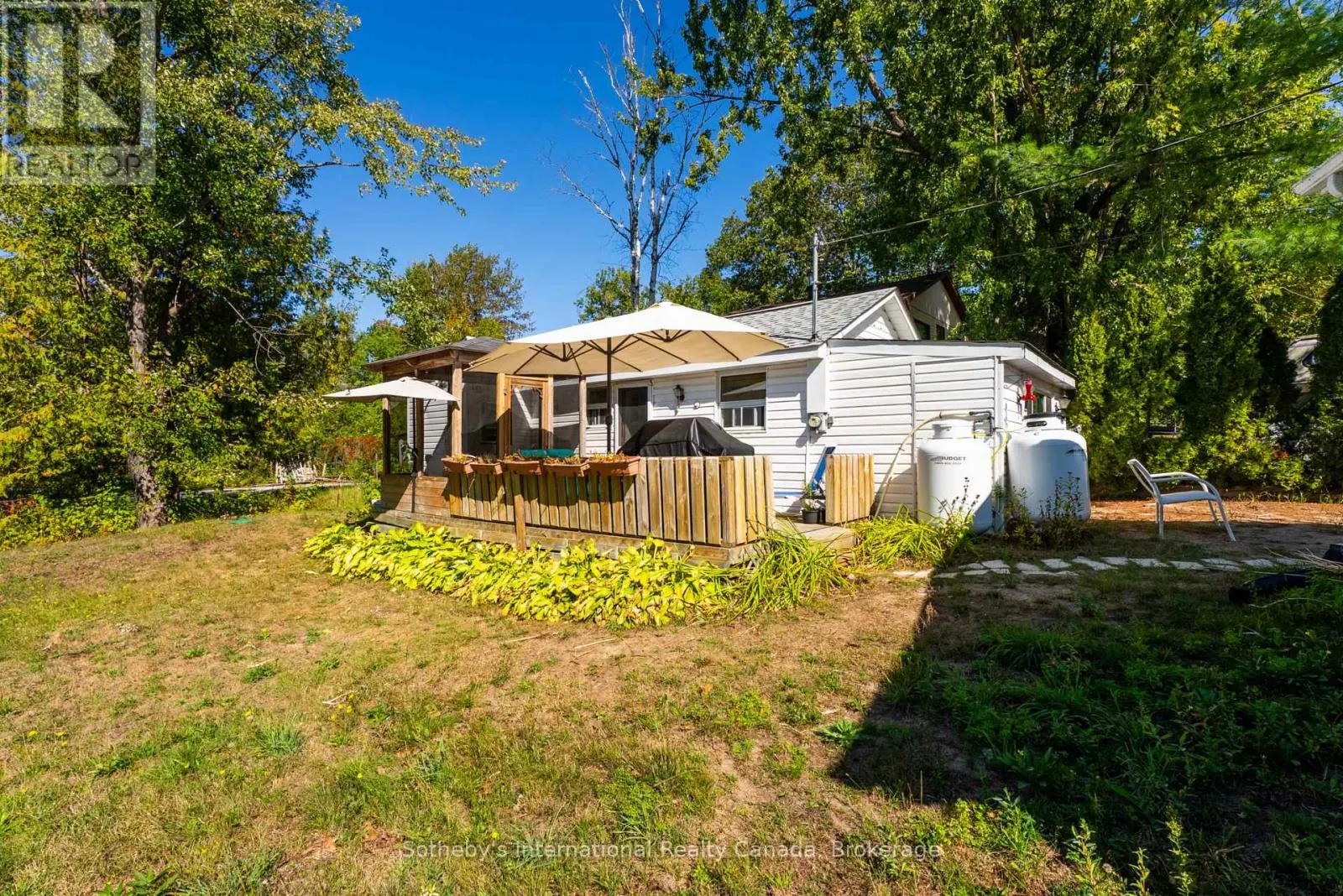 1118 SOUTH KAHSHE LAKE ROAD