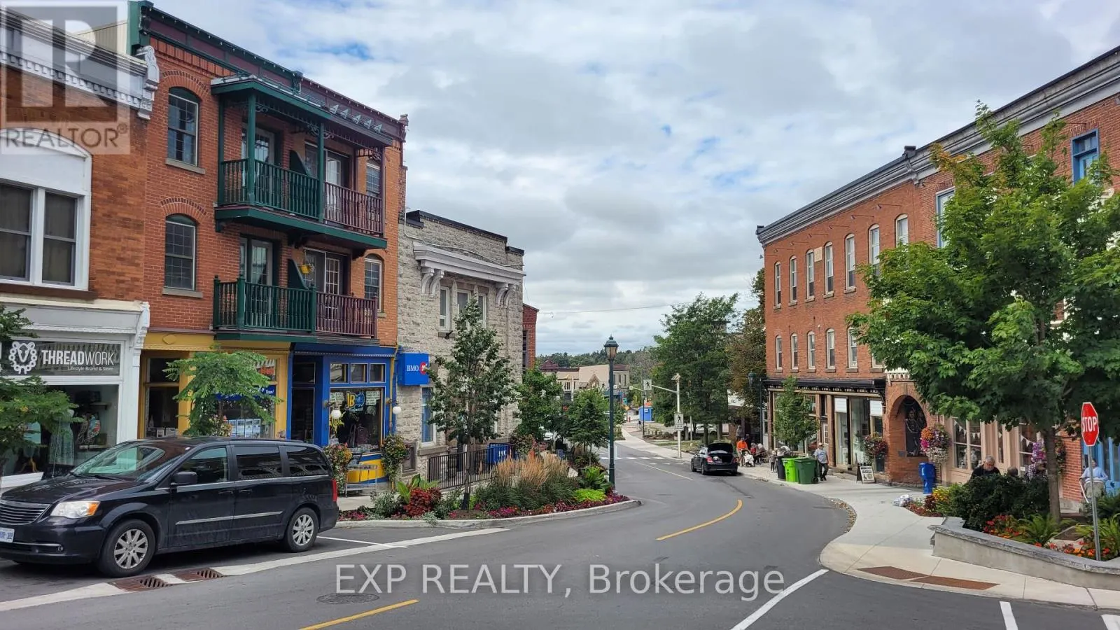 6 - 73 MILL STREET