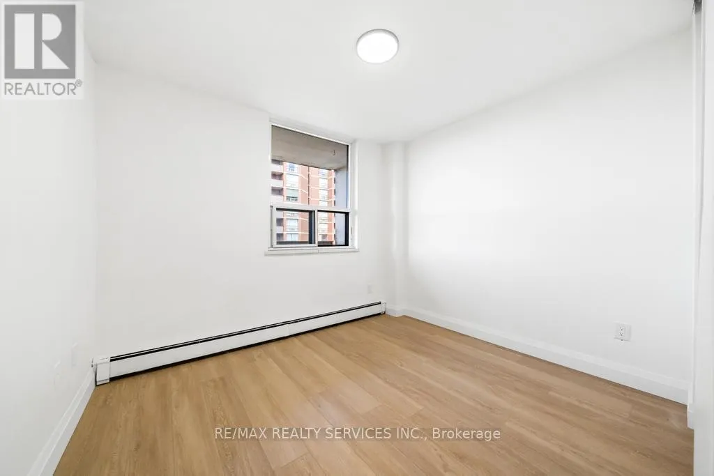 808 - 223 JACKSON STREET W