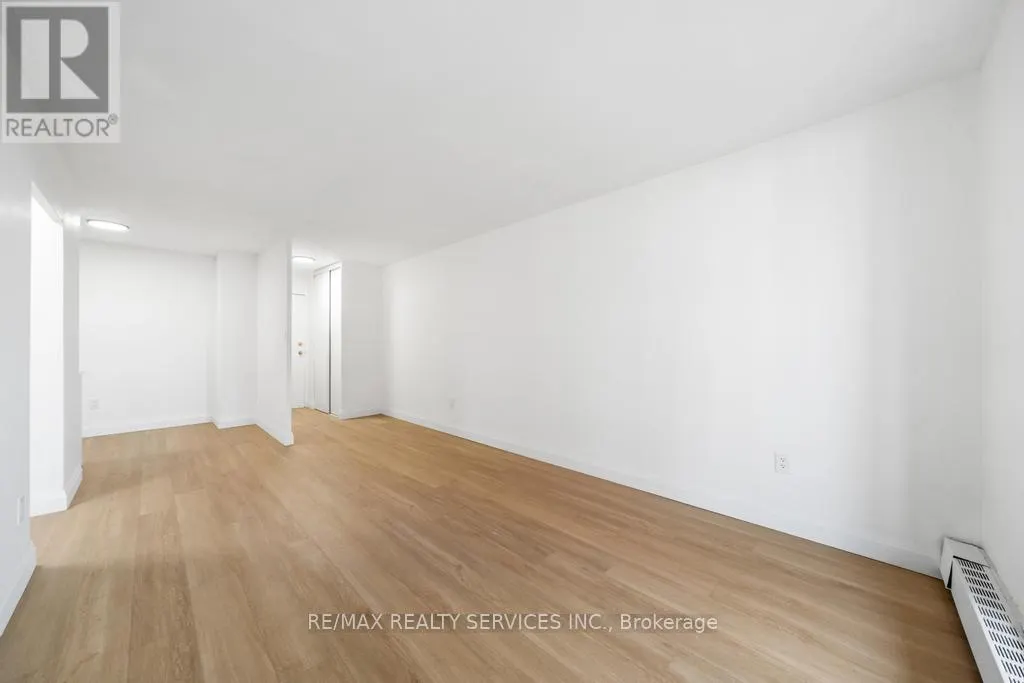 808 - 223 JACKSON STREET W