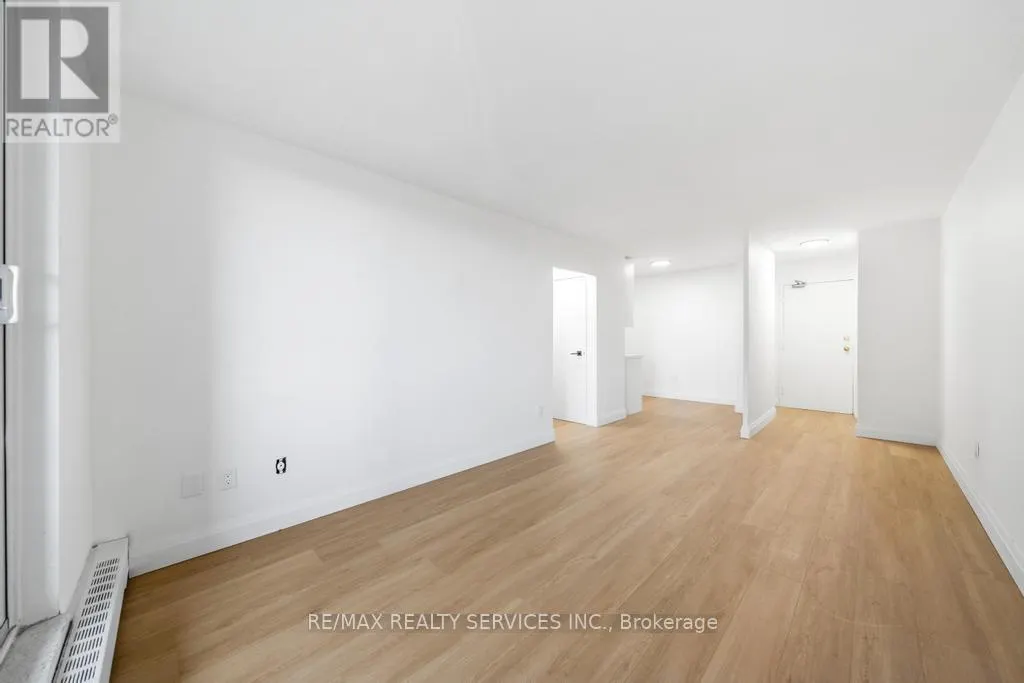 808 - 223 JACKSON STREET W