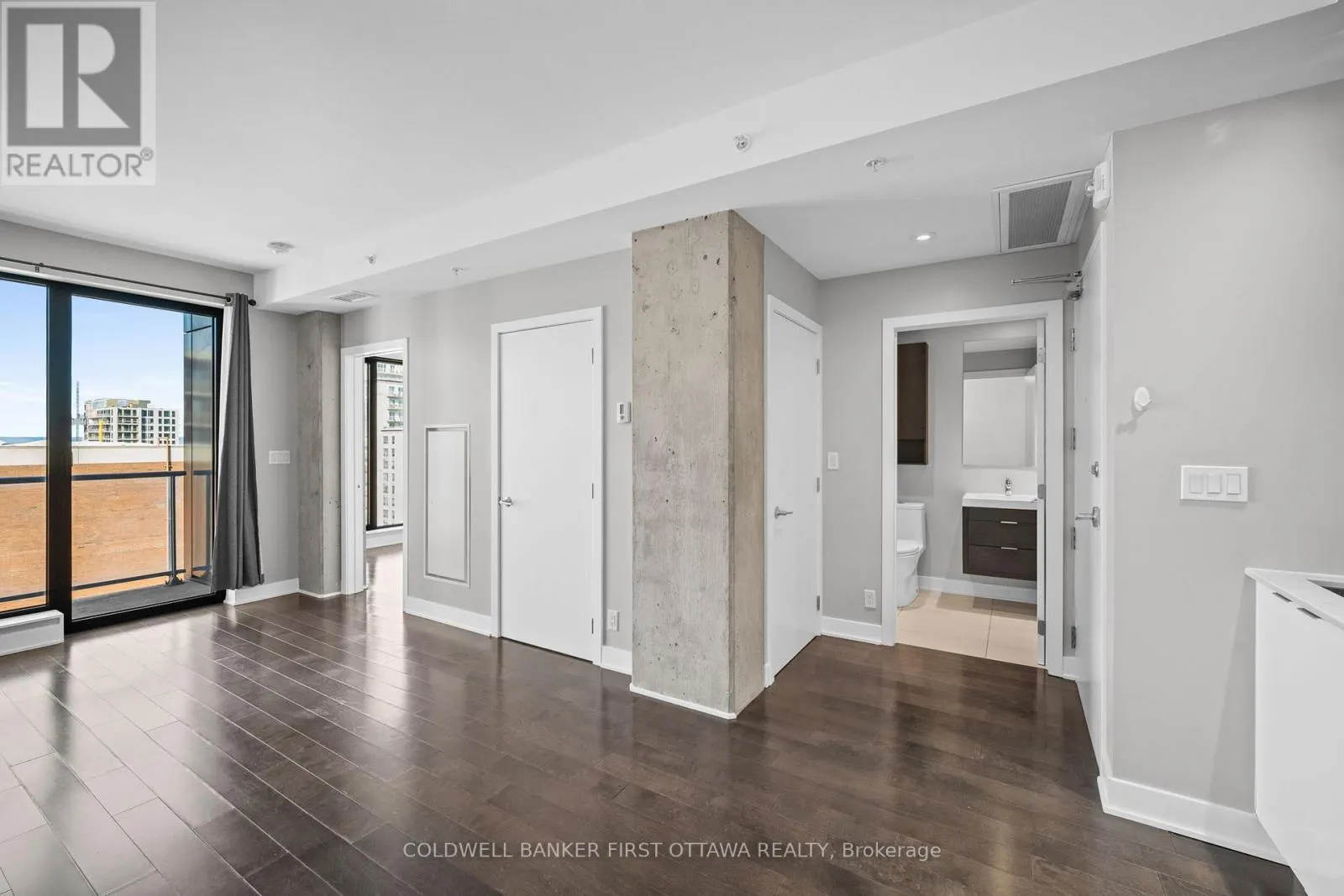 1605 - 20 DALY STREET