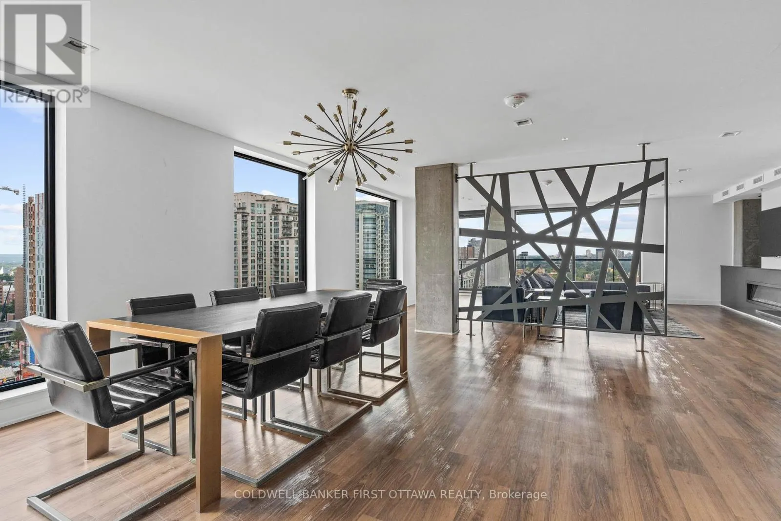 1605 - 20 DALY STREET