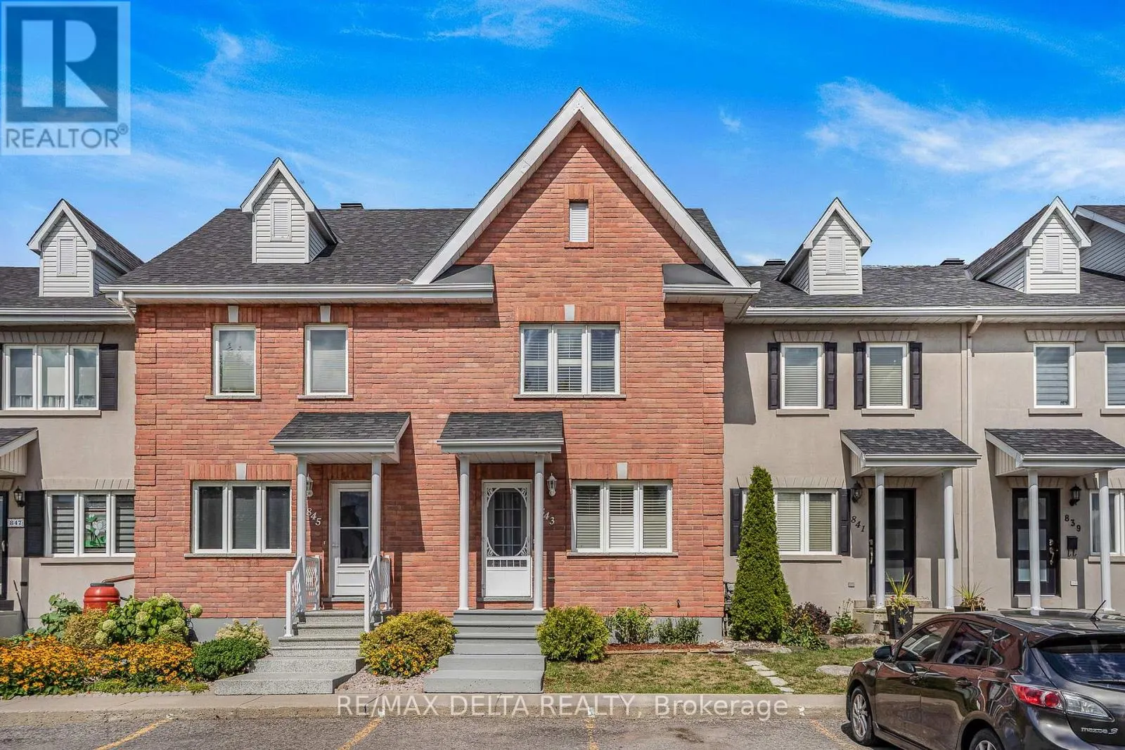 843 NELSON STREET W