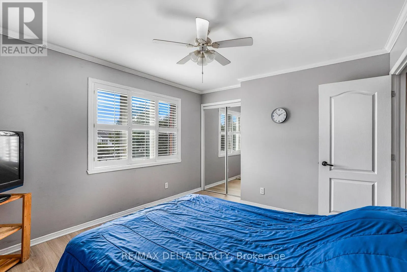 843 NELSON STREET W