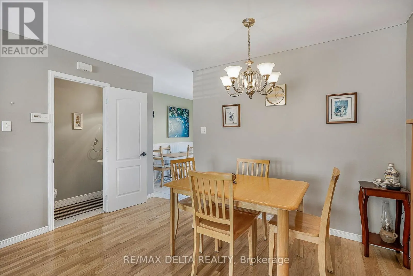 843 NELSON STREET W