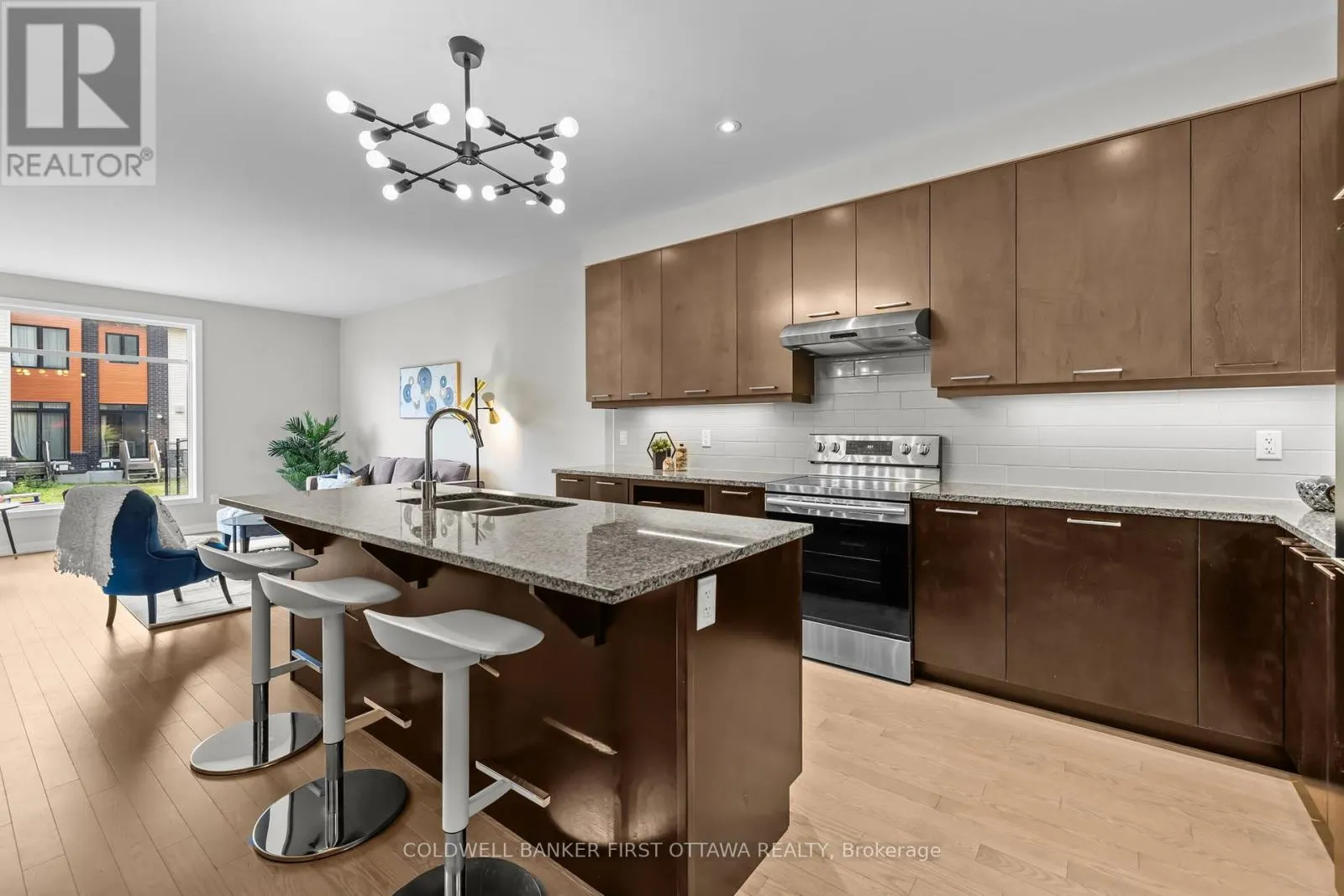 821 QUARTET AVENUE