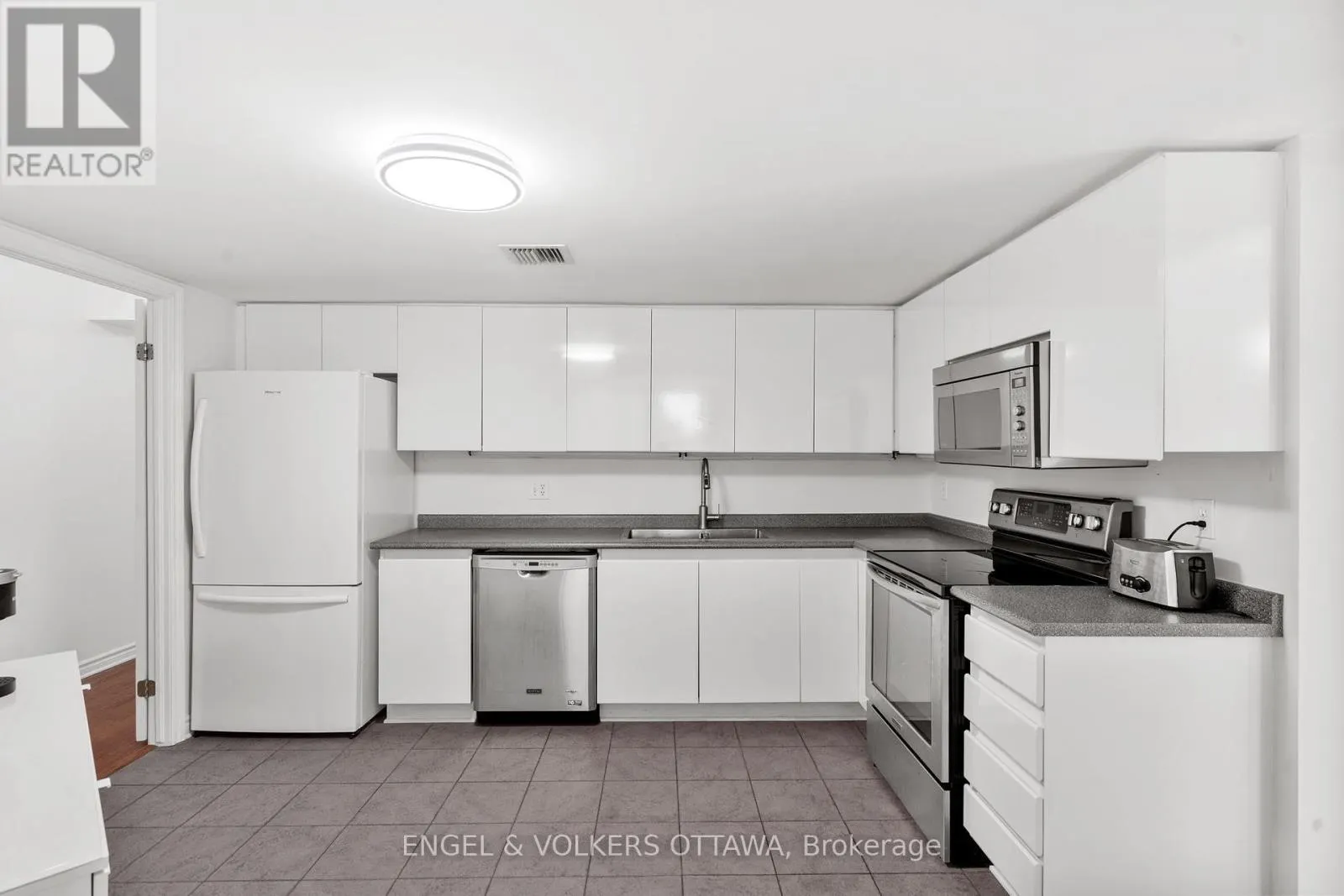 305 - 3105 CARLING AVENUE
