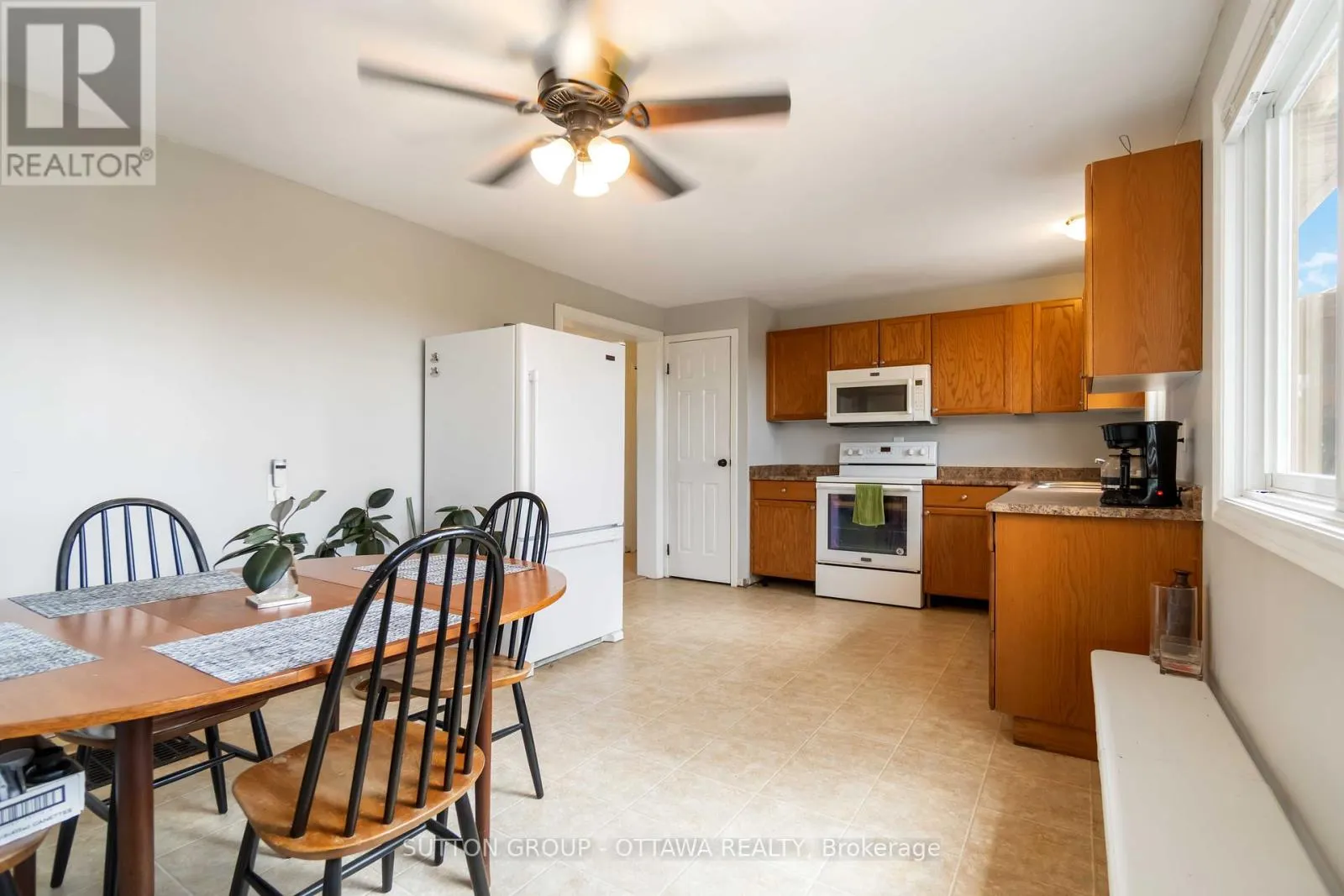 113 TAYLOR ROAD E