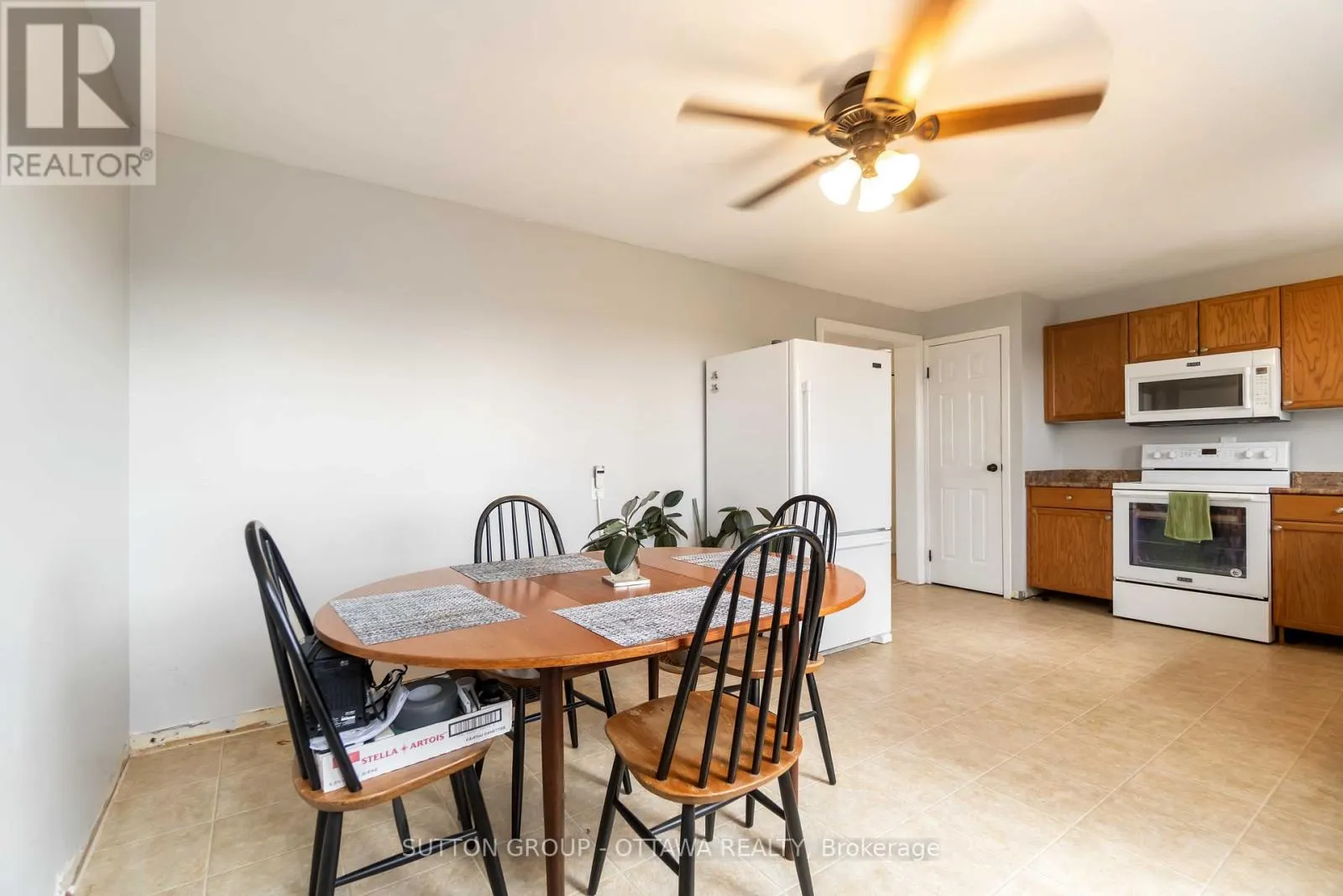 113 TAYLOR ROAD E