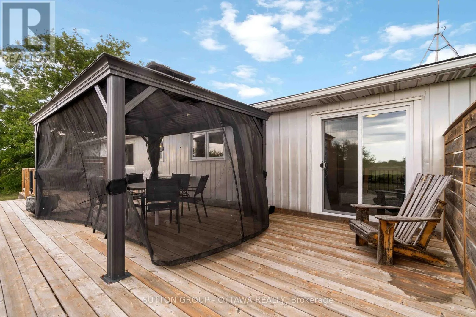 113 TAYLOR ROAD E