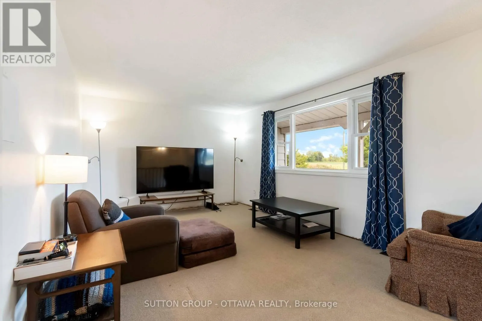 113 TAYLOR ROAD E