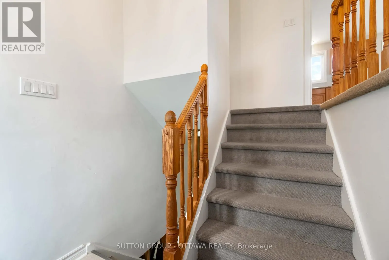 113 TAYLOR ROAD E