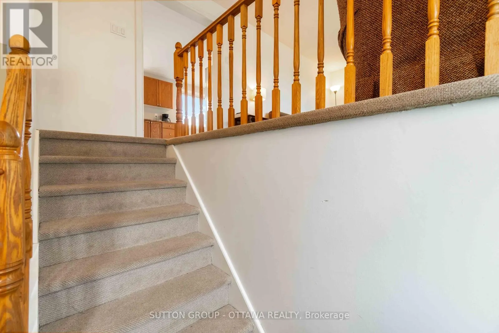 113 TAYLOR ROAD E