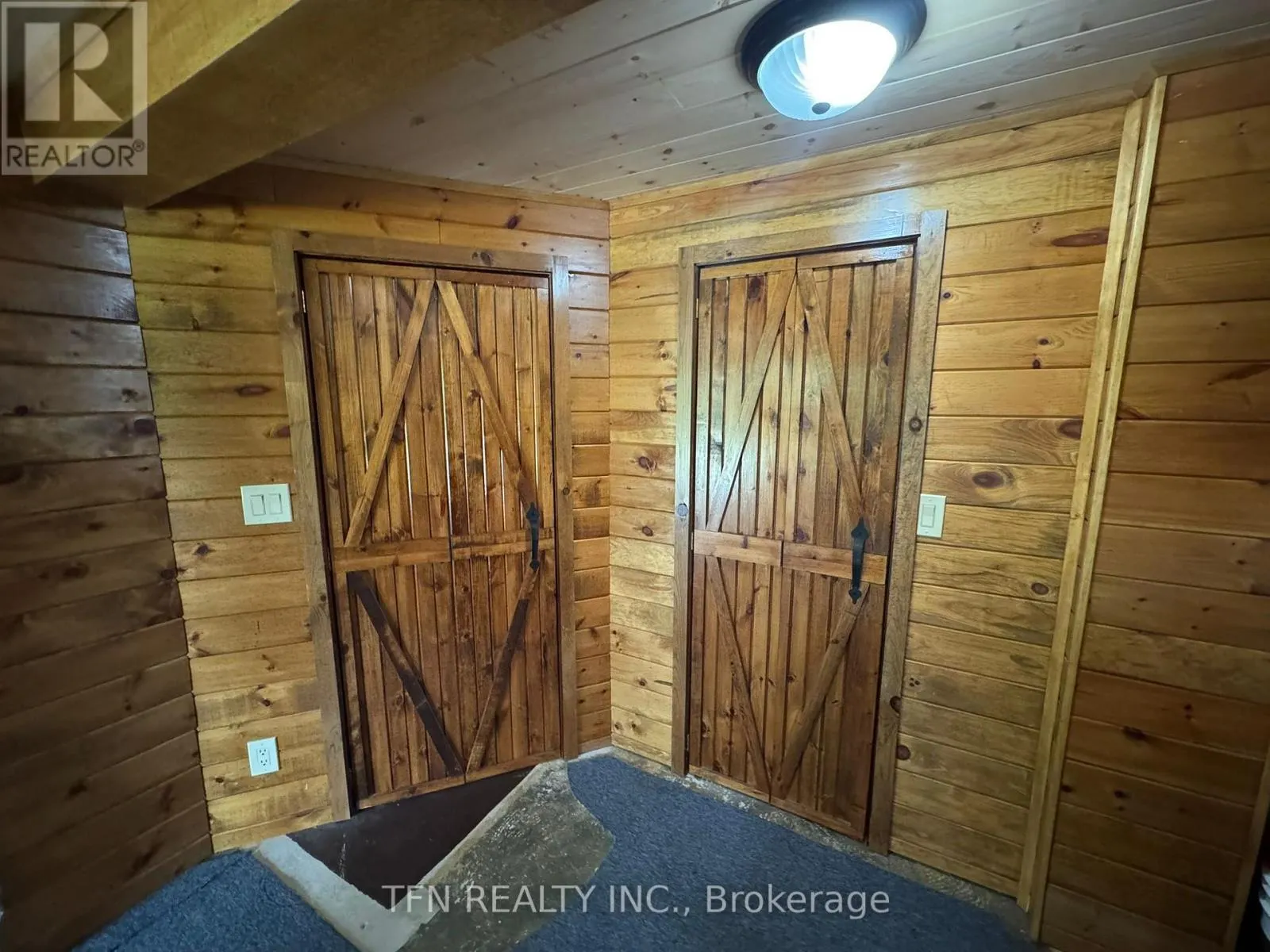 110 MACHAR STRONG BOUNDARY ROAD W
