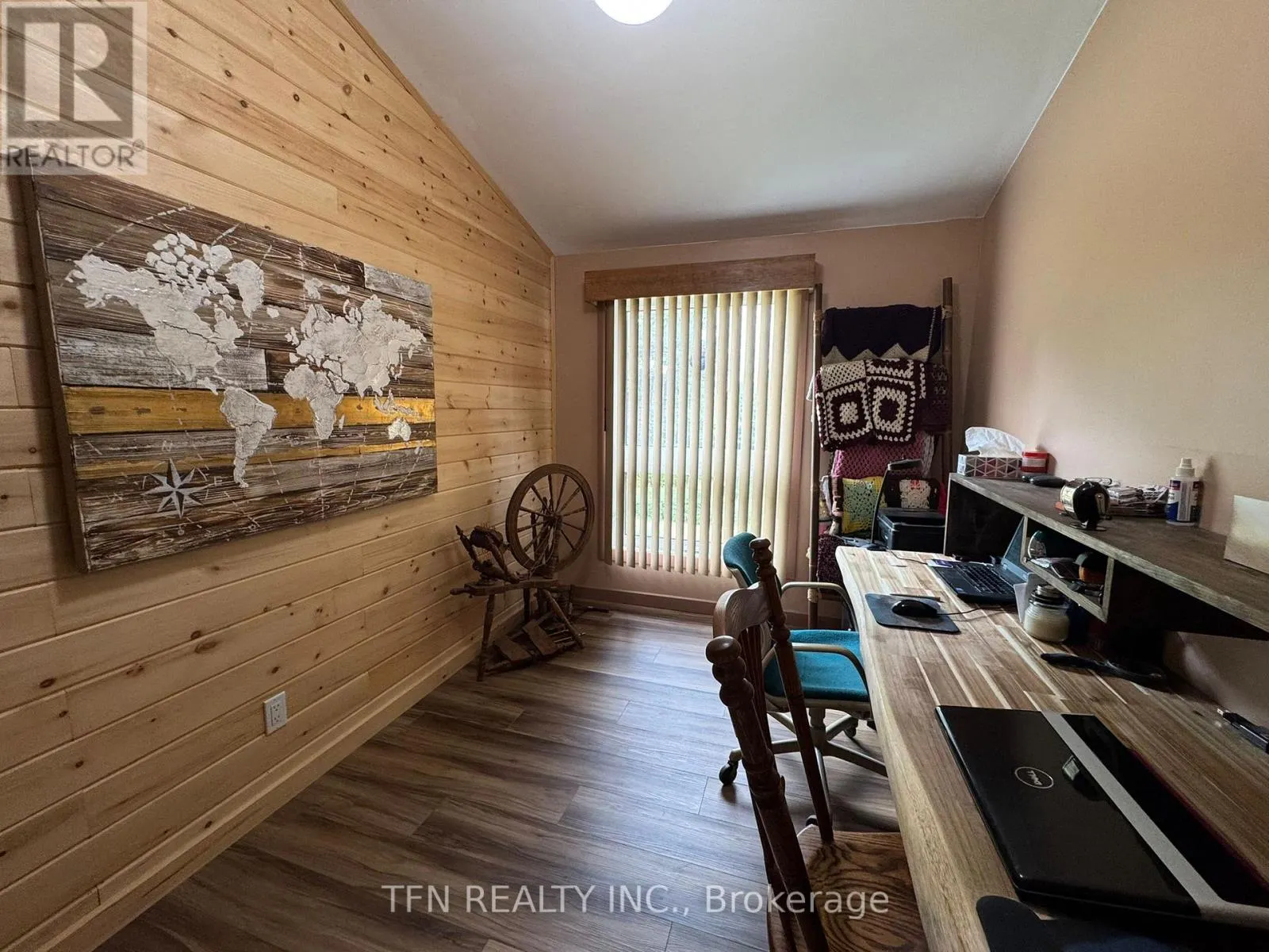 110 MACHAR STRONG BOUNDARY ROAD W