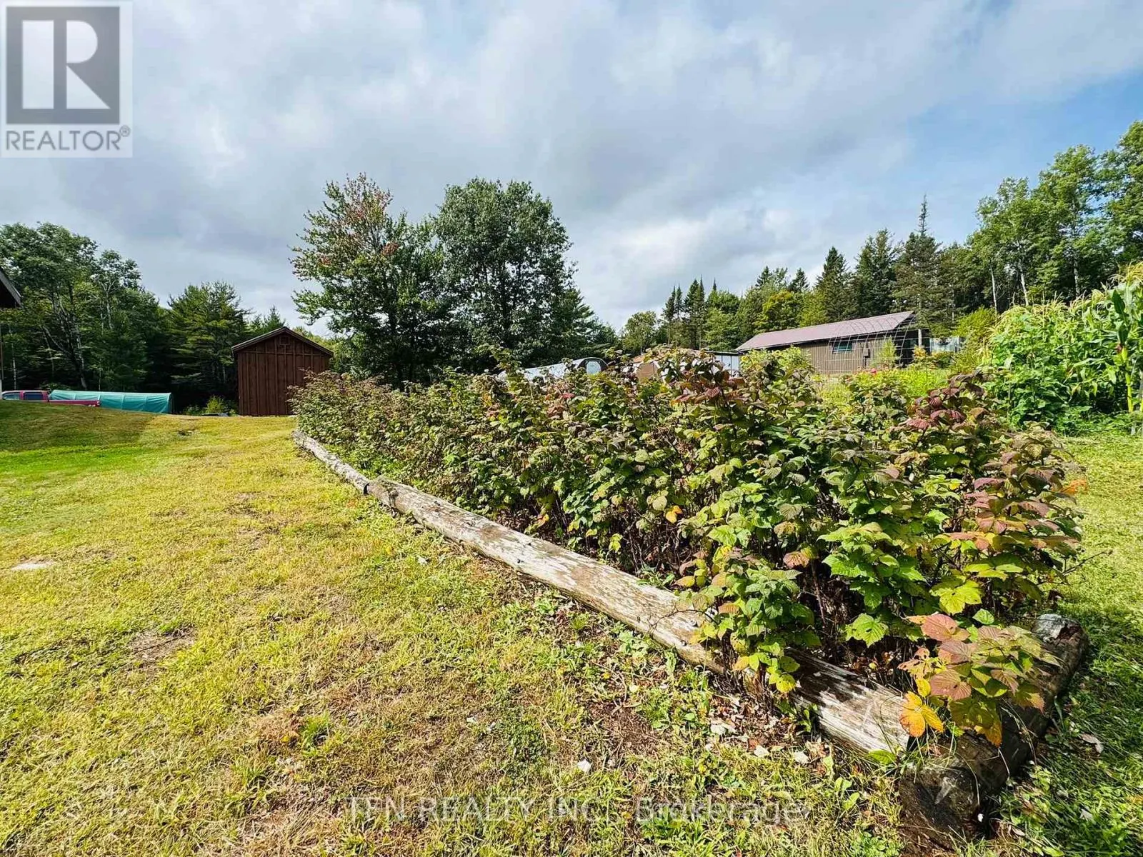 110 MACHAR STRONG BOUNDARY ROAD W