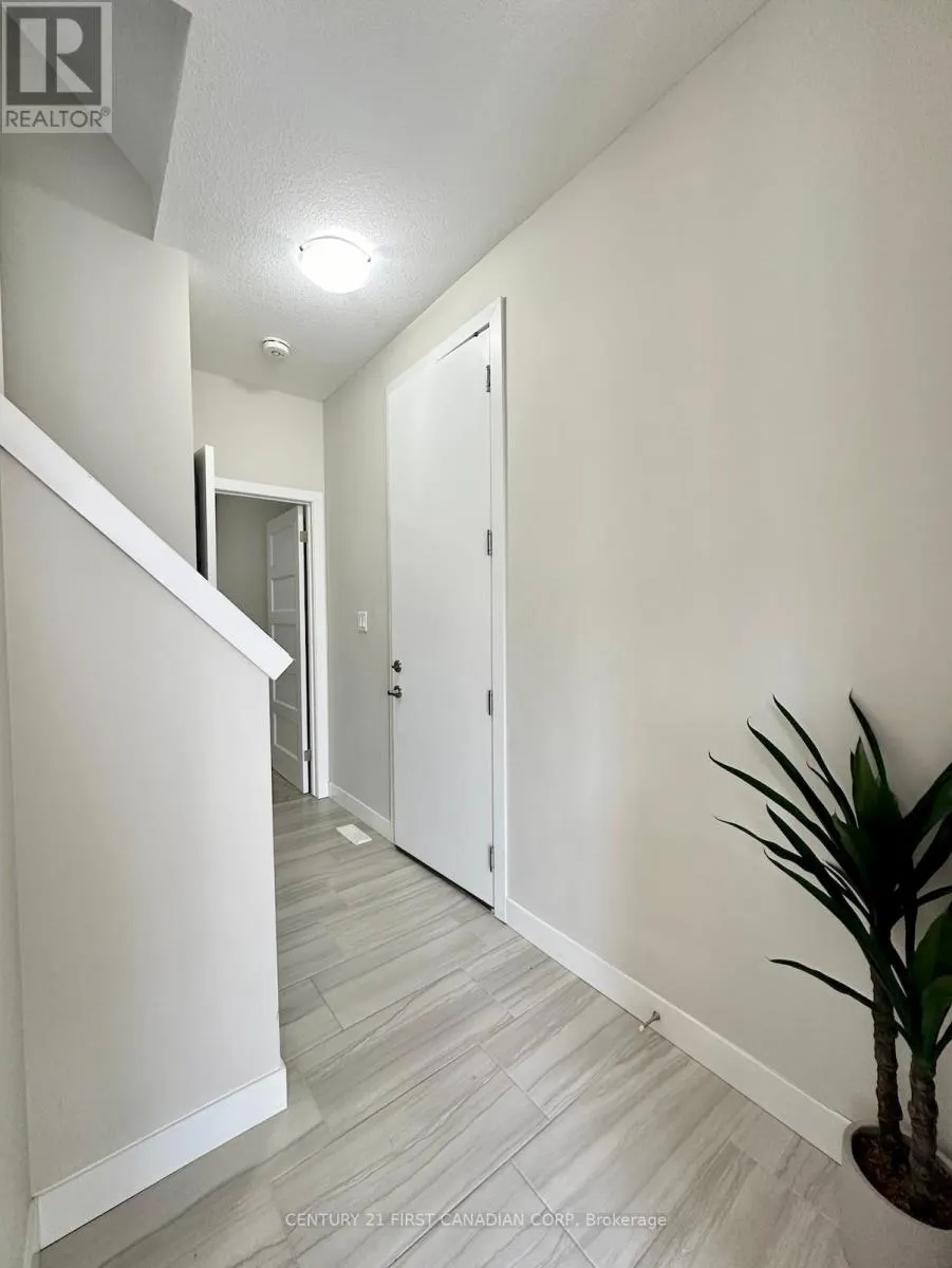 961 - 961 MANHATTAN WAY, #961