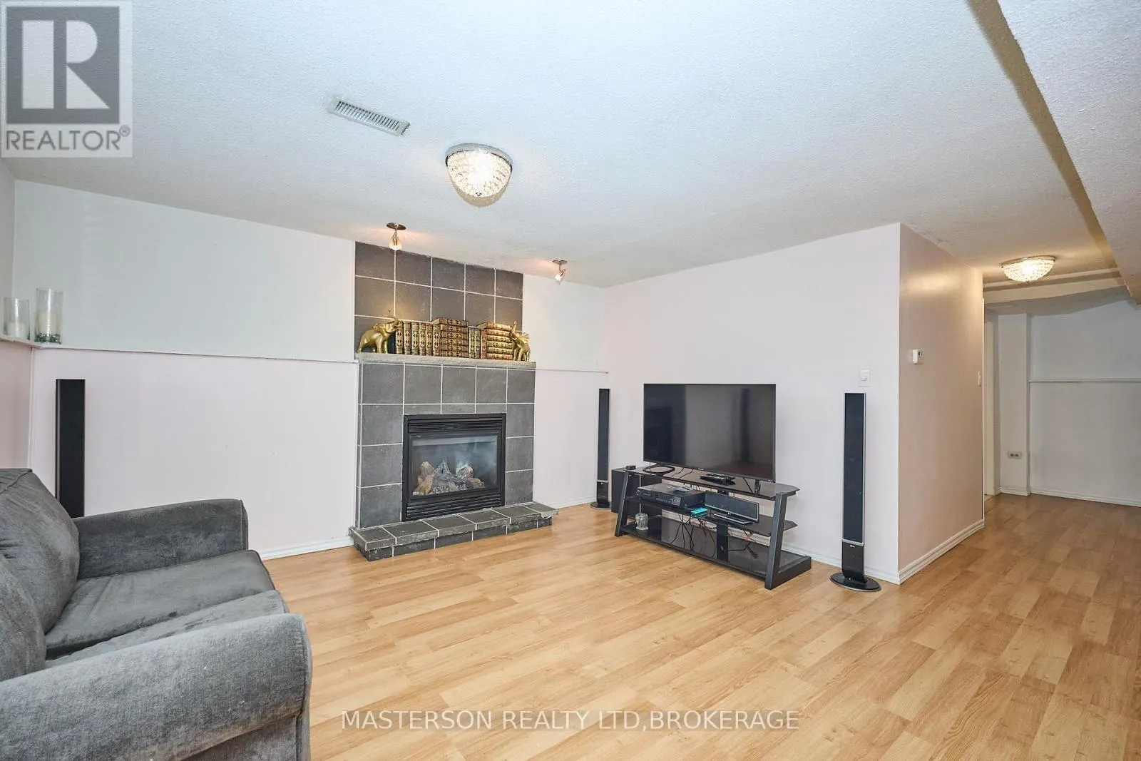 6137 KIRKLAND DRIVE