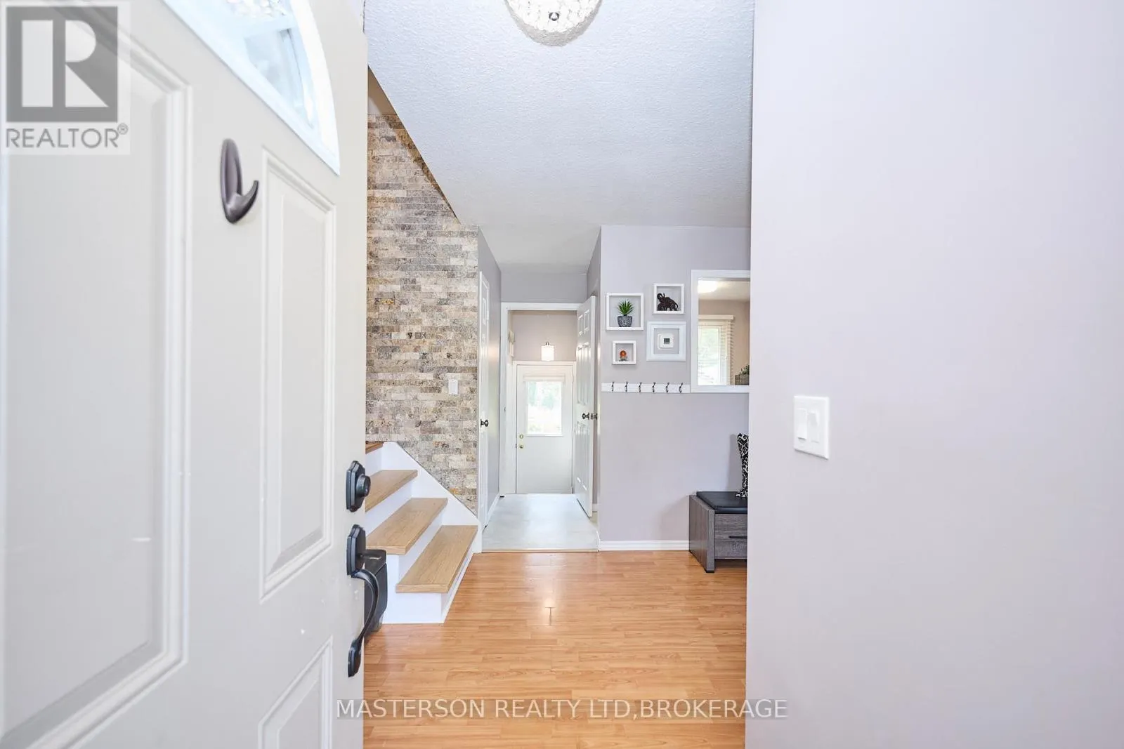 6137 KIRKLAND DRIVE